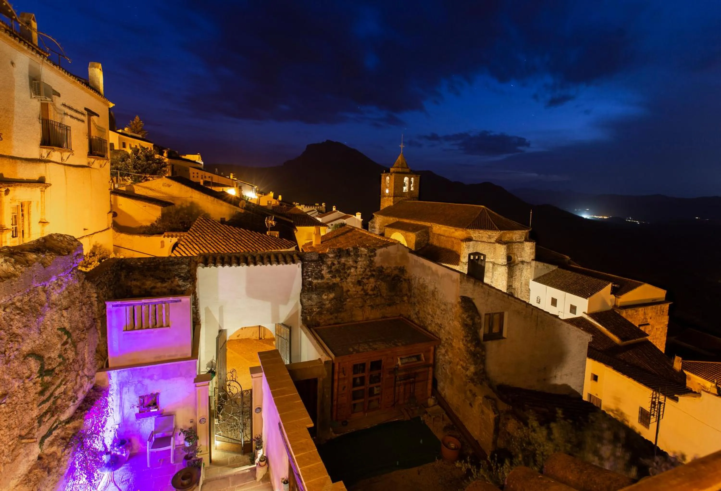 Property building in Hotel Boutique Poeta Jorge Manrique