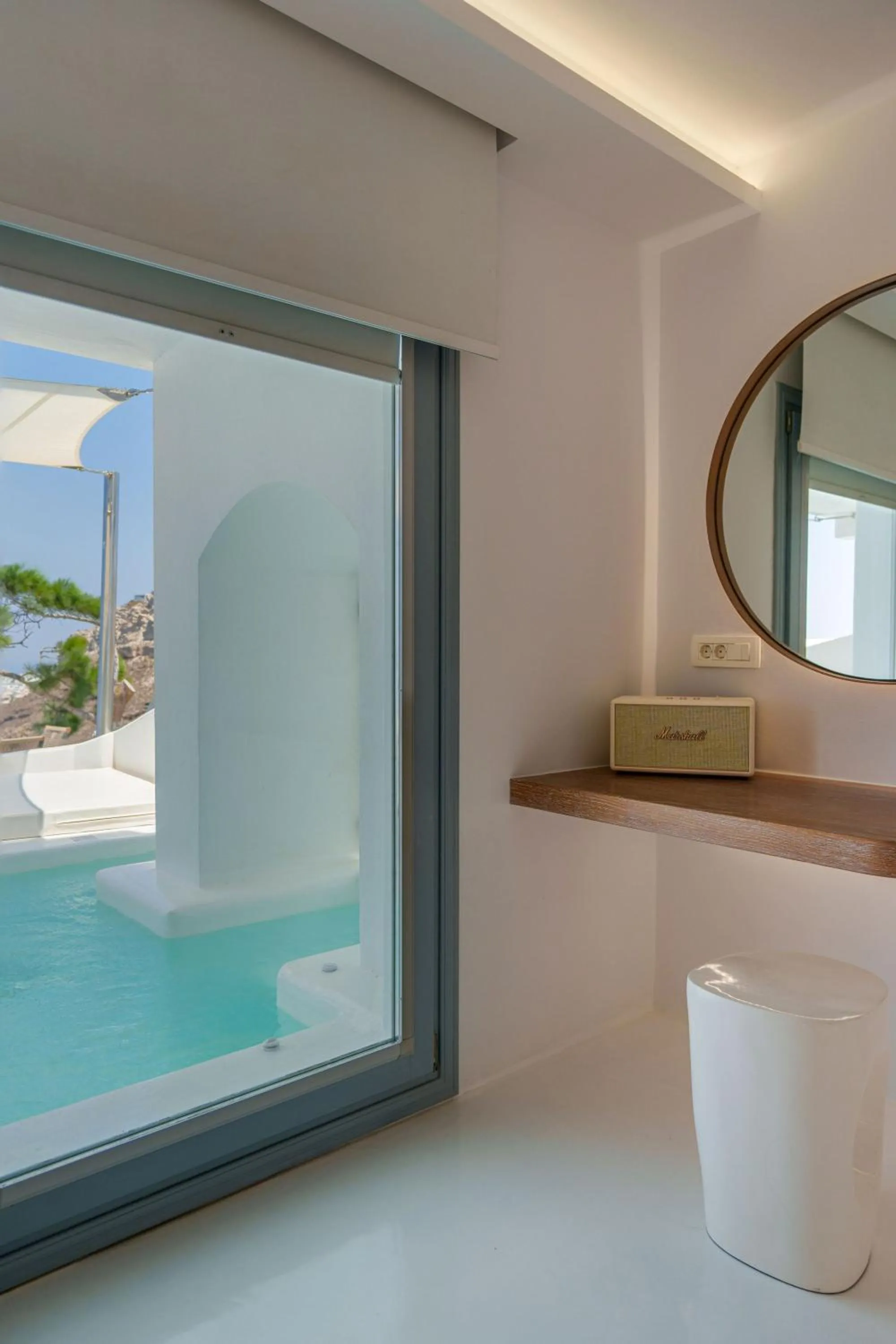 Hot Tub in Nelya Suites