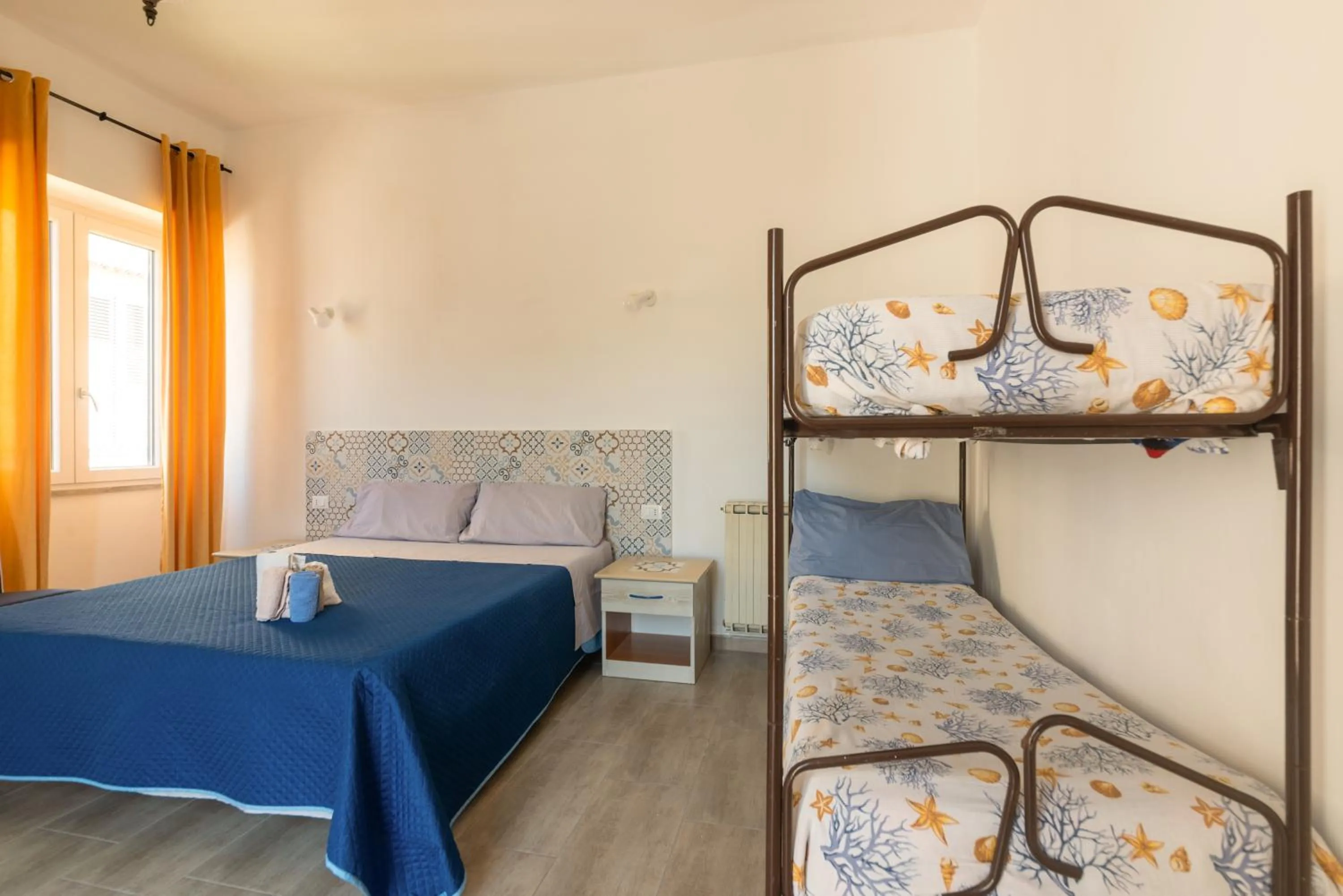 Bedroom, Bed in Villa dei Sogni - Aparthotel Ischia Ponte
