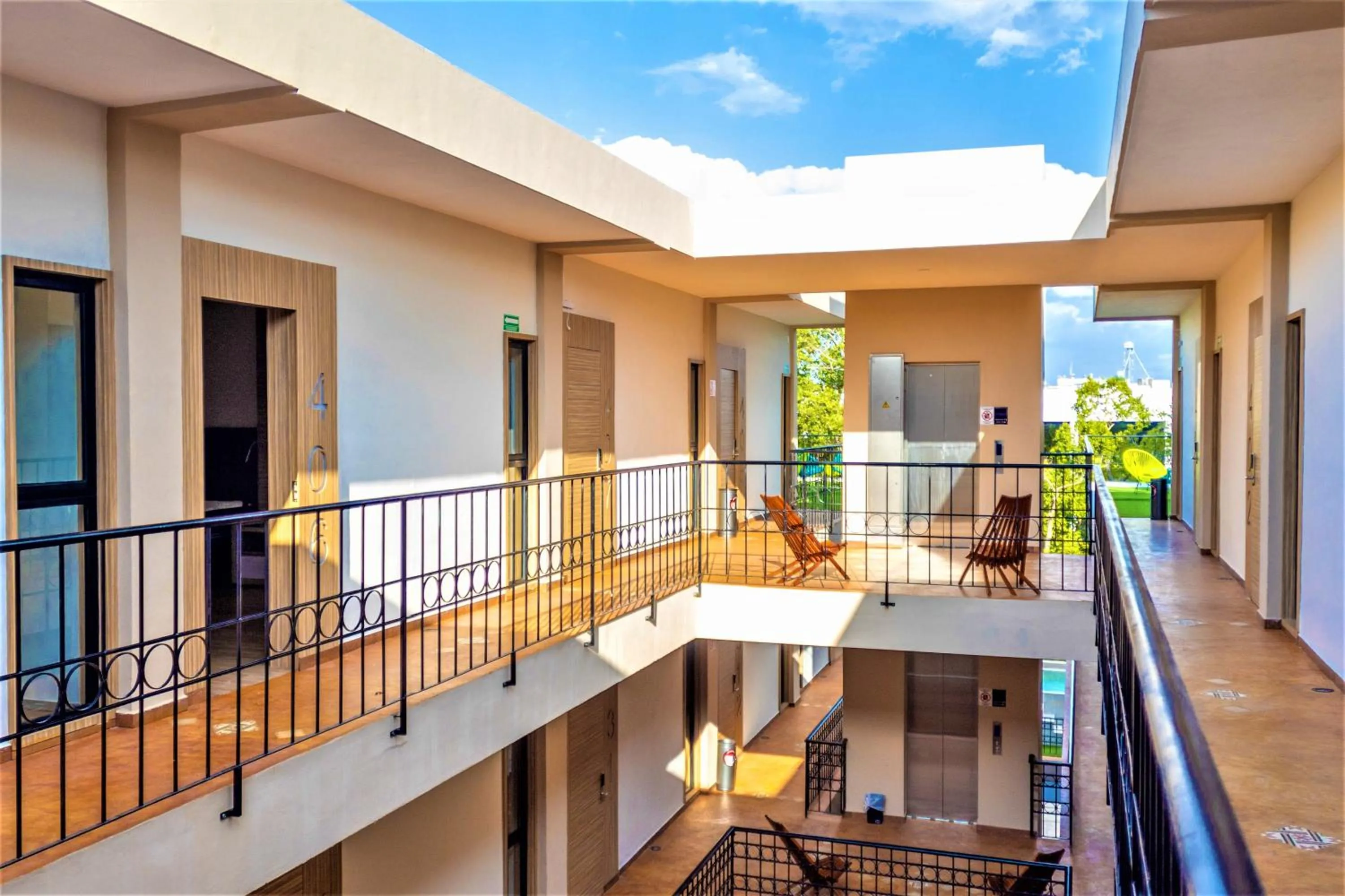 elevator in Hotel Plaza by Kavia