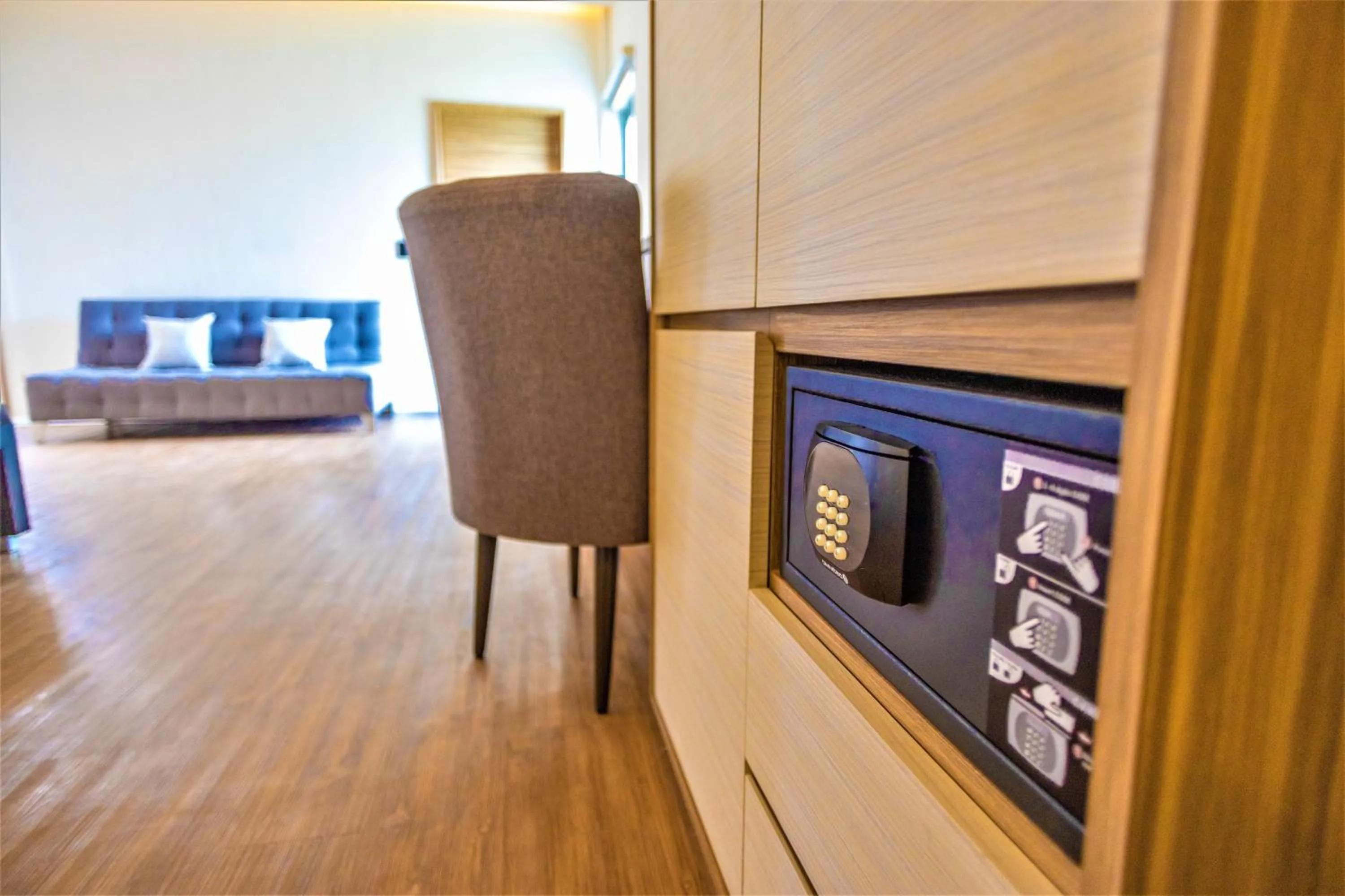 safe, Bed in Hotel Plaza by Kavia