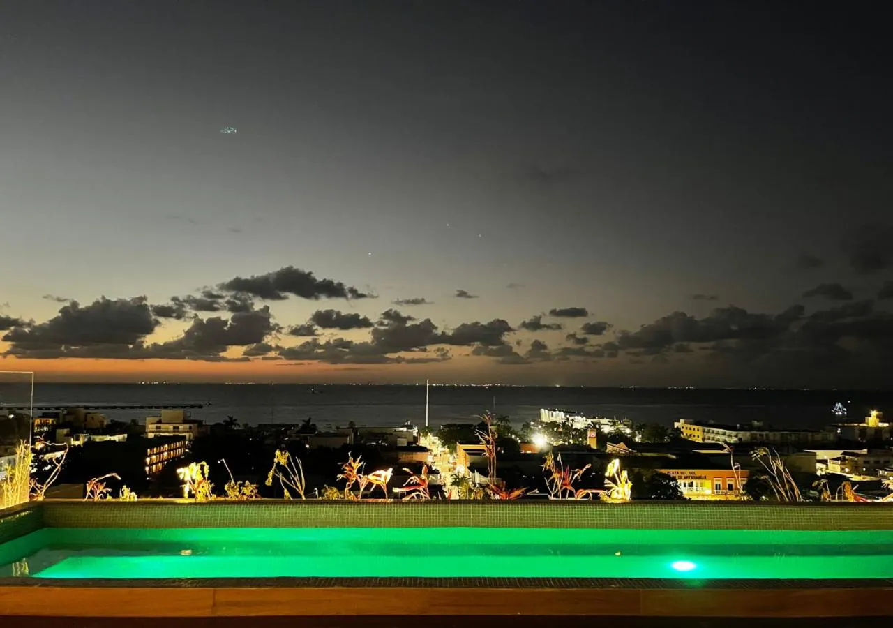 Brand New Condo with Rooftop Pool