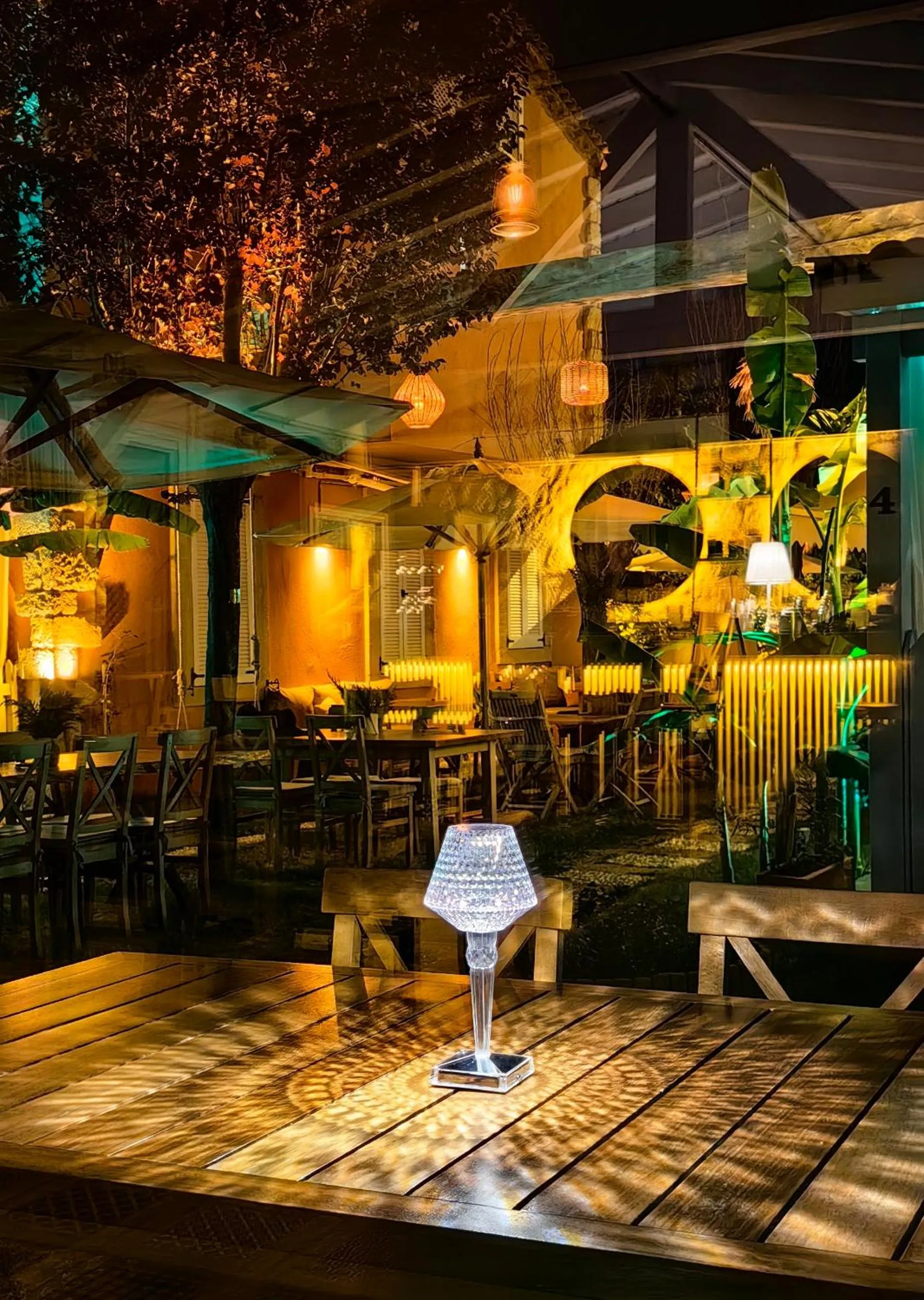 Restaurant/places to eat in Banana Alaçatı Food & Stay - Adults Only