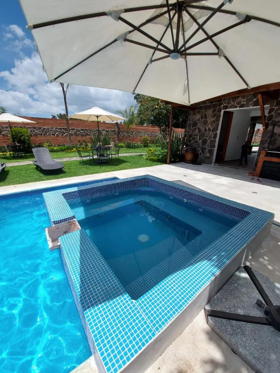 Swimming pool in Cabañas Doña Anita