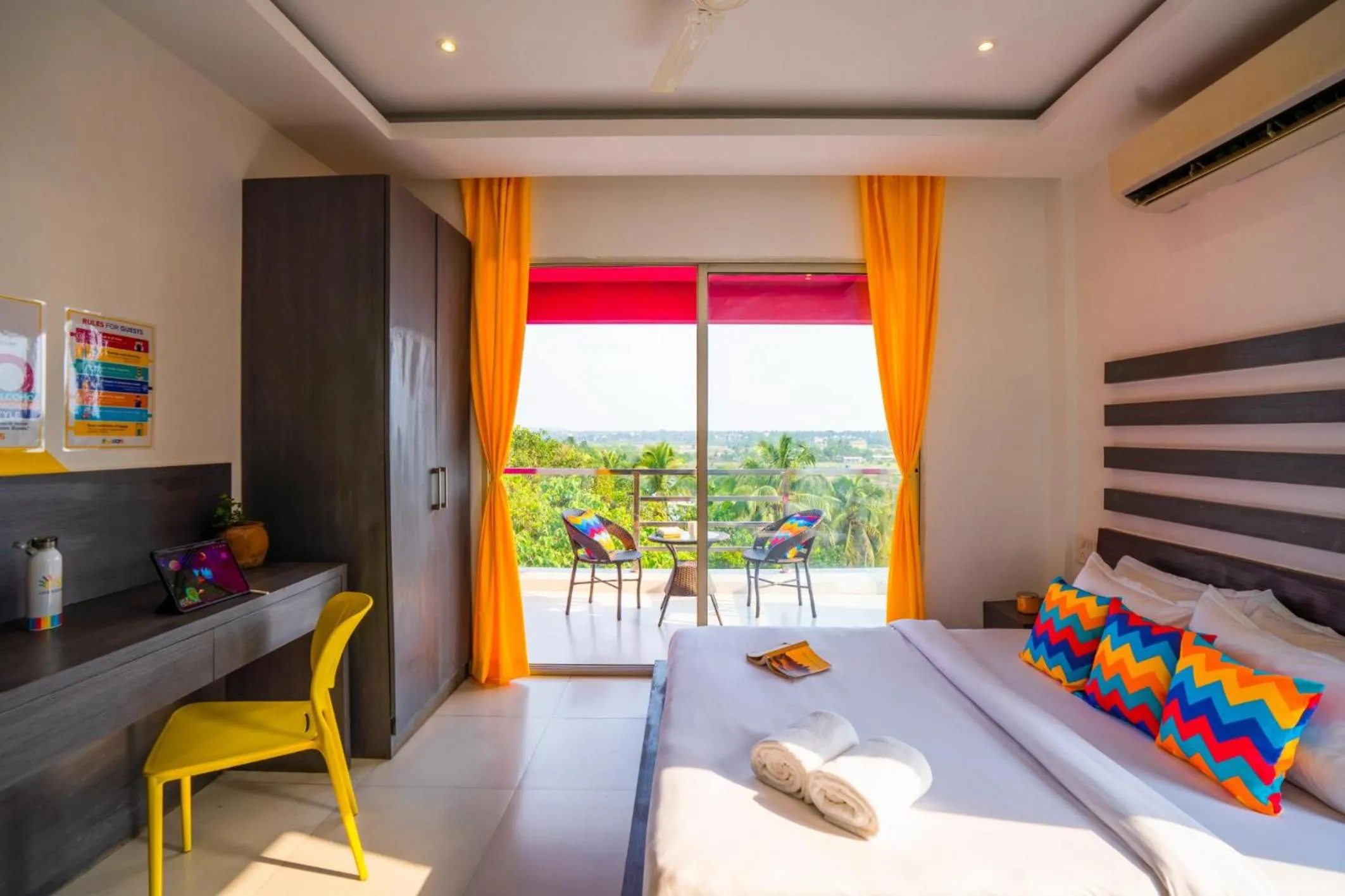 Bed in goSTOPS Goa, Baga