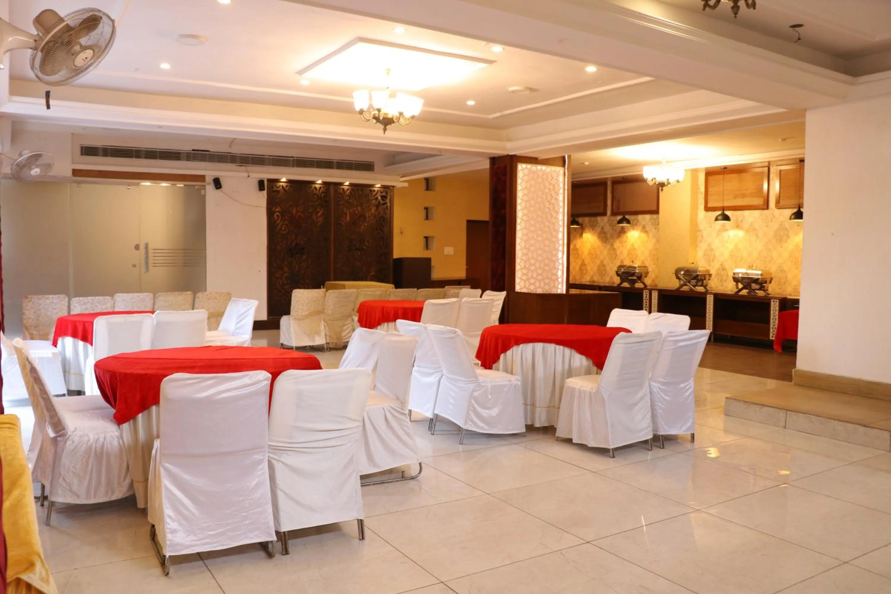 Business facilities in Hotel Pushap Palace