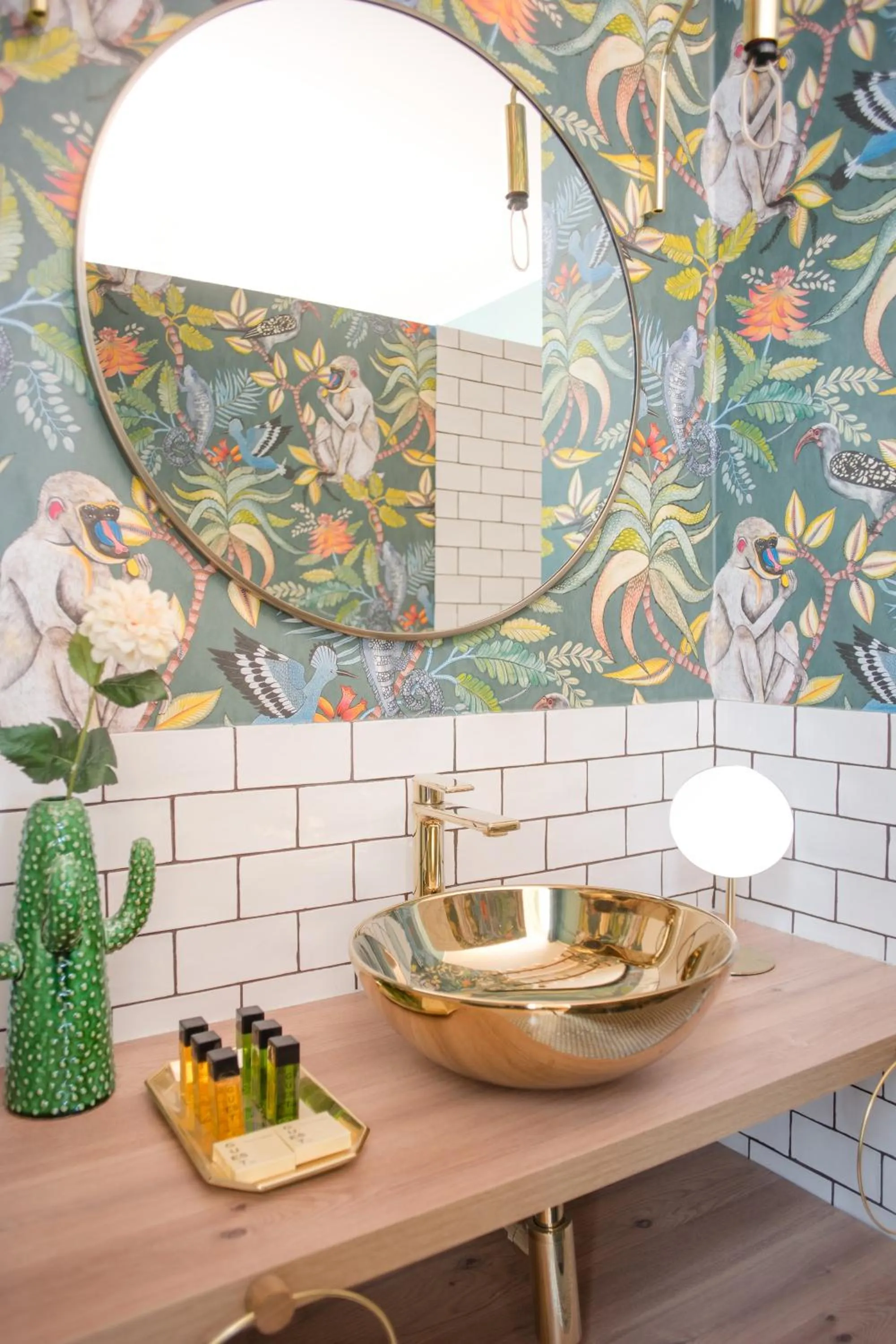 Bathroom in The Charming Trocadero Eiffel Tower