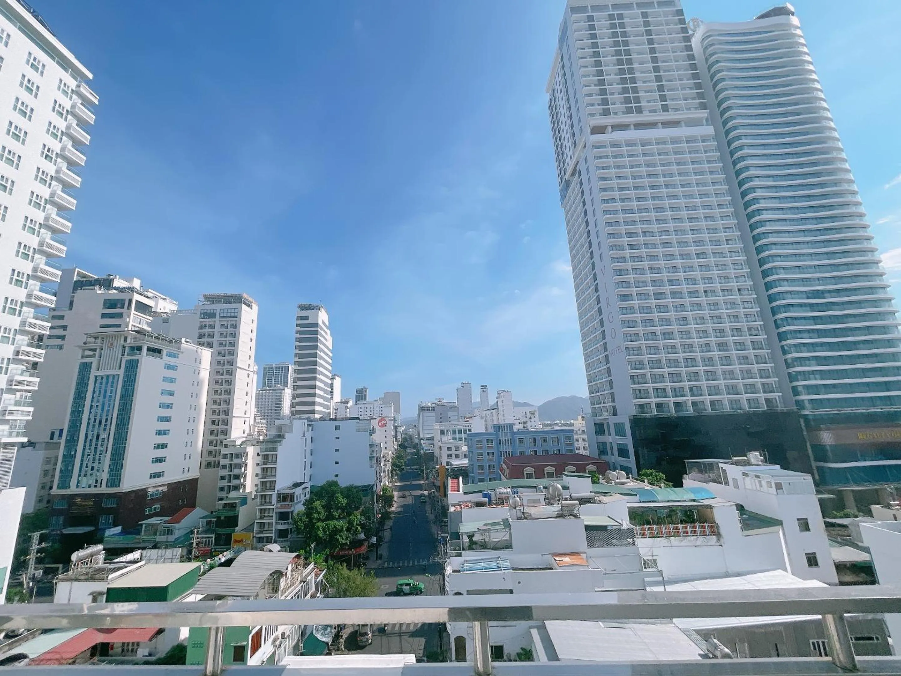 Quiet street view in Holi Anna