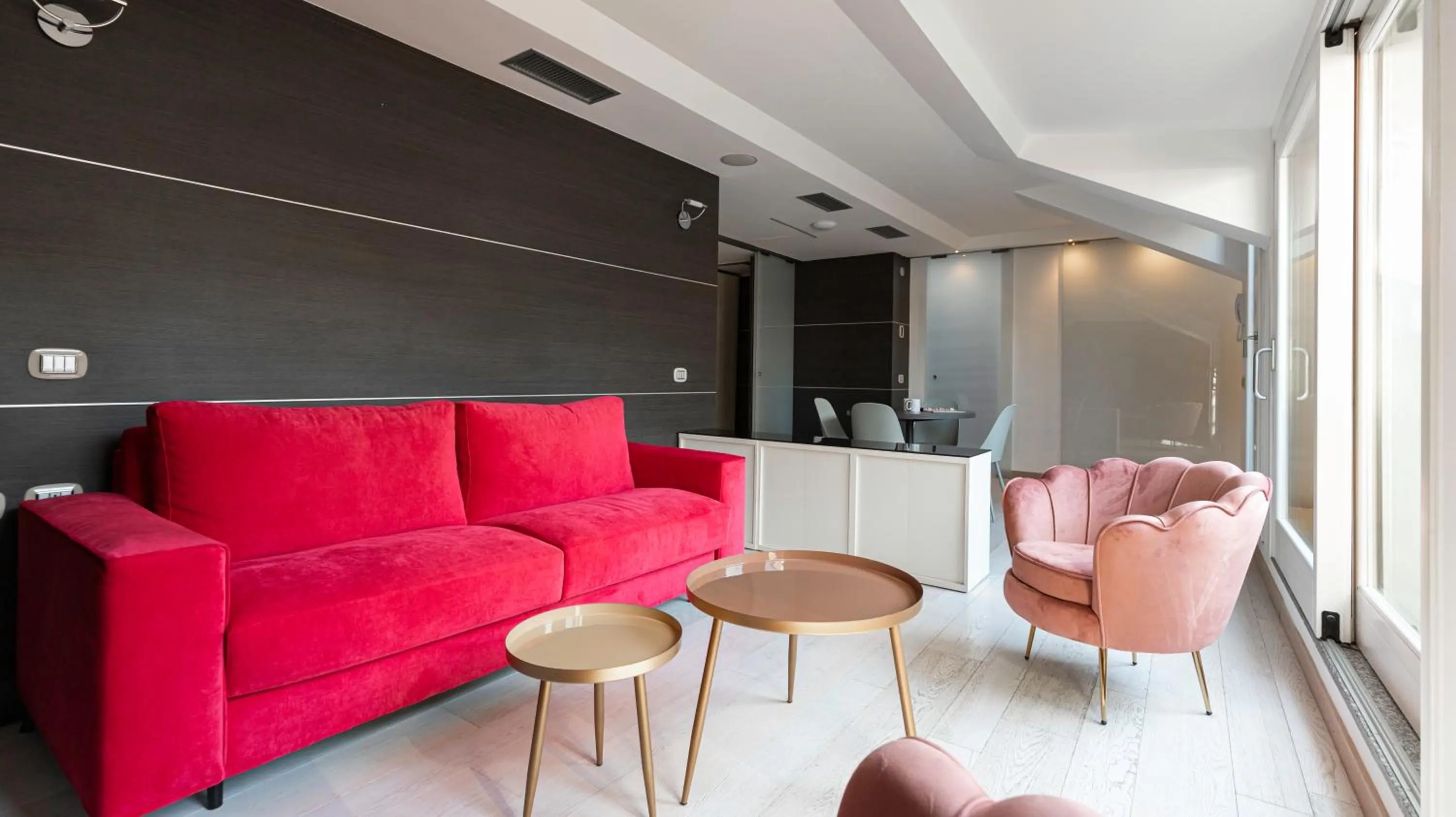 Italianway Collection - Corso Venezia 7