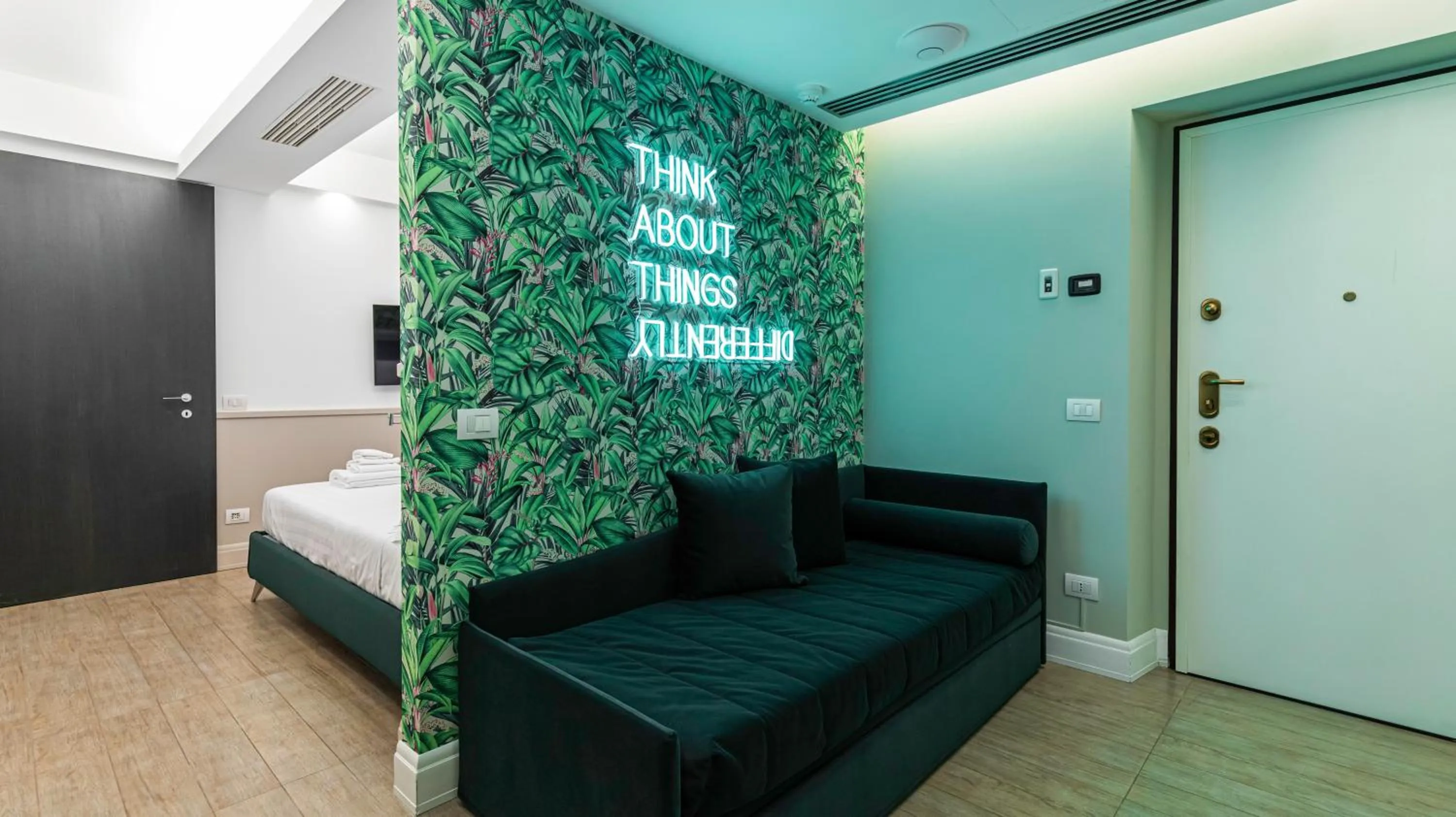 Photo of the whole room, Bed in Italianway Collection - Corso Venezia 7