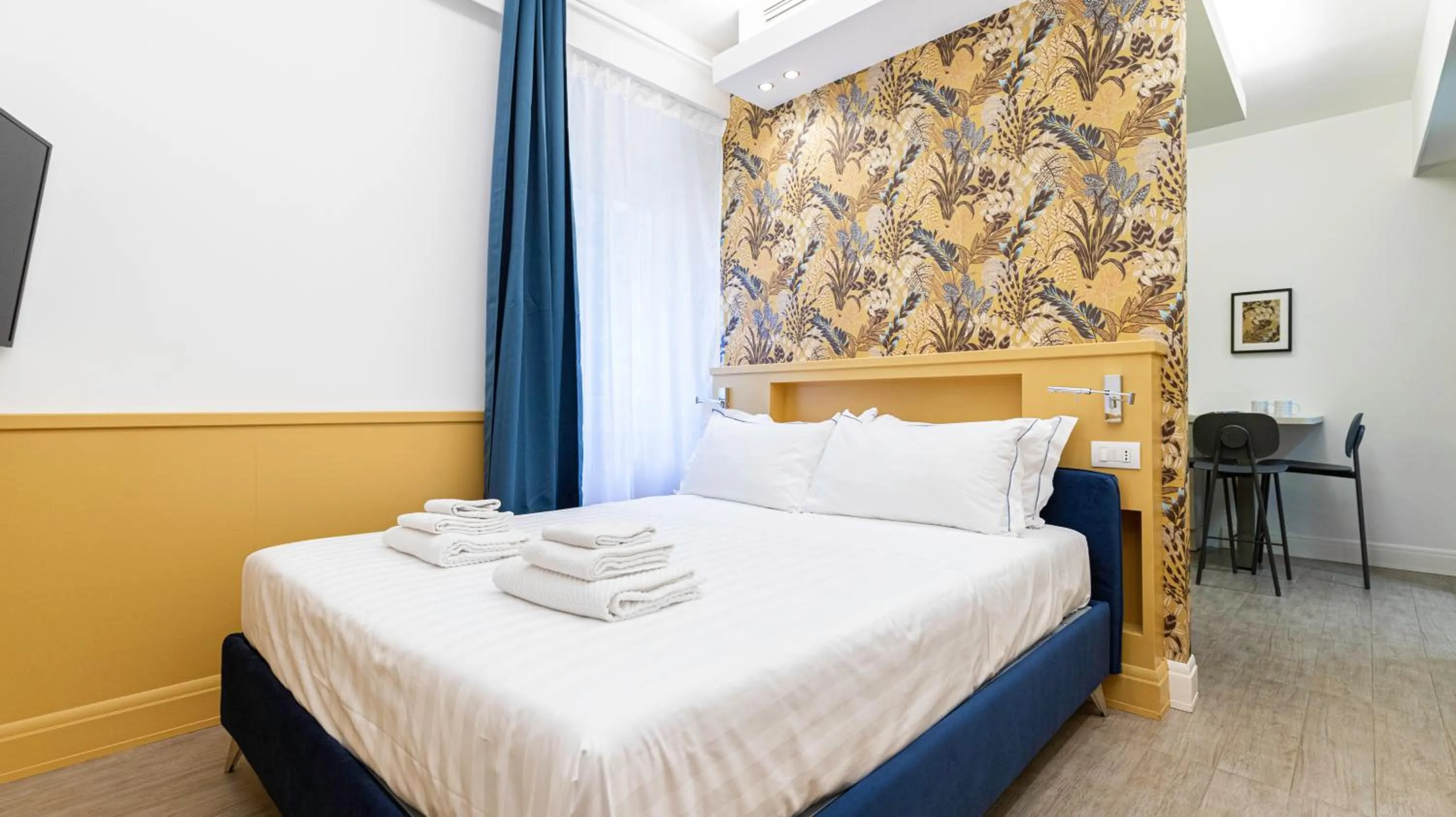 Bed in Italianway Collection - Corso Venezia 7