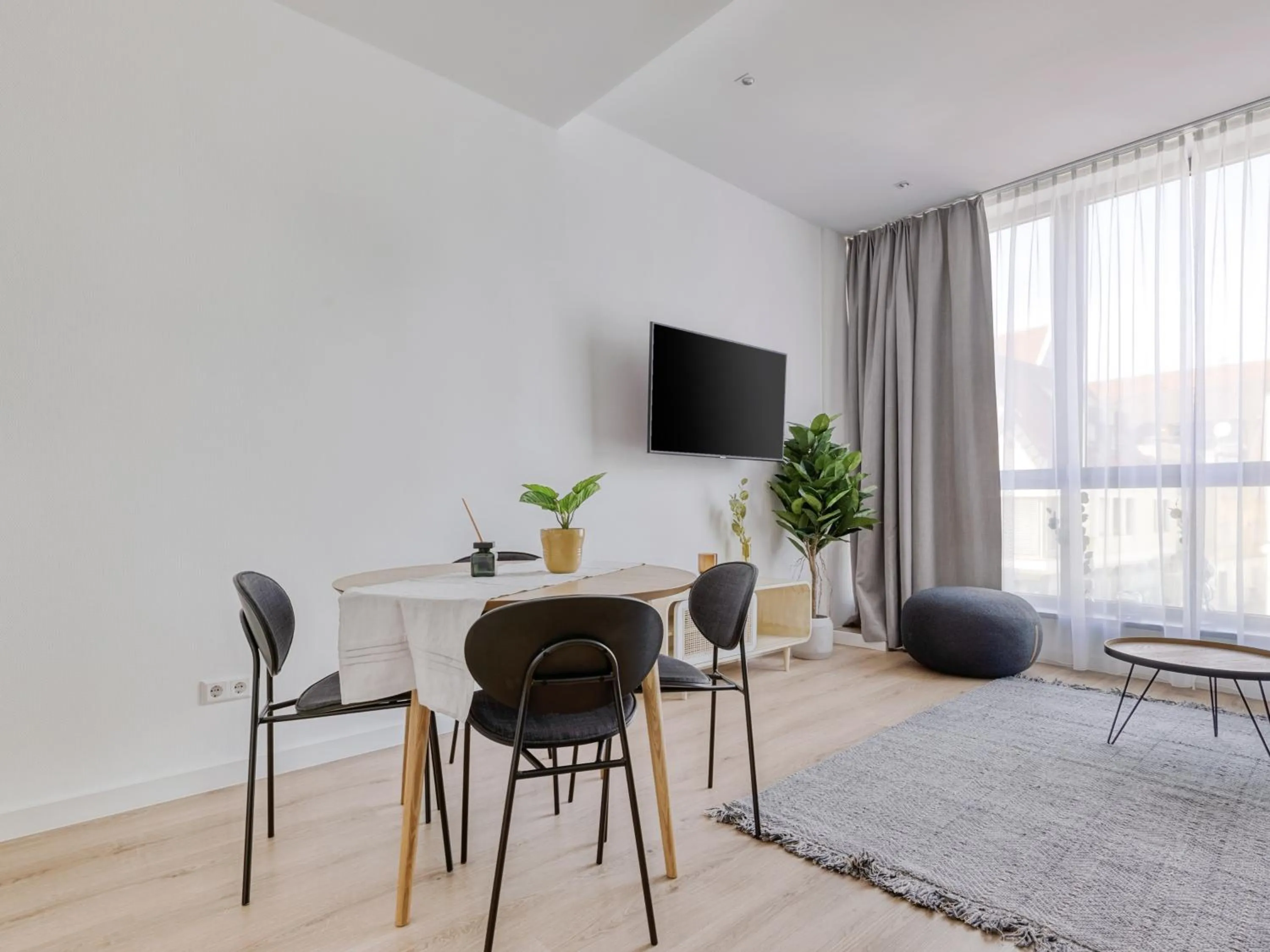 Seating area in Limehome Aalen Reichsstädter Str