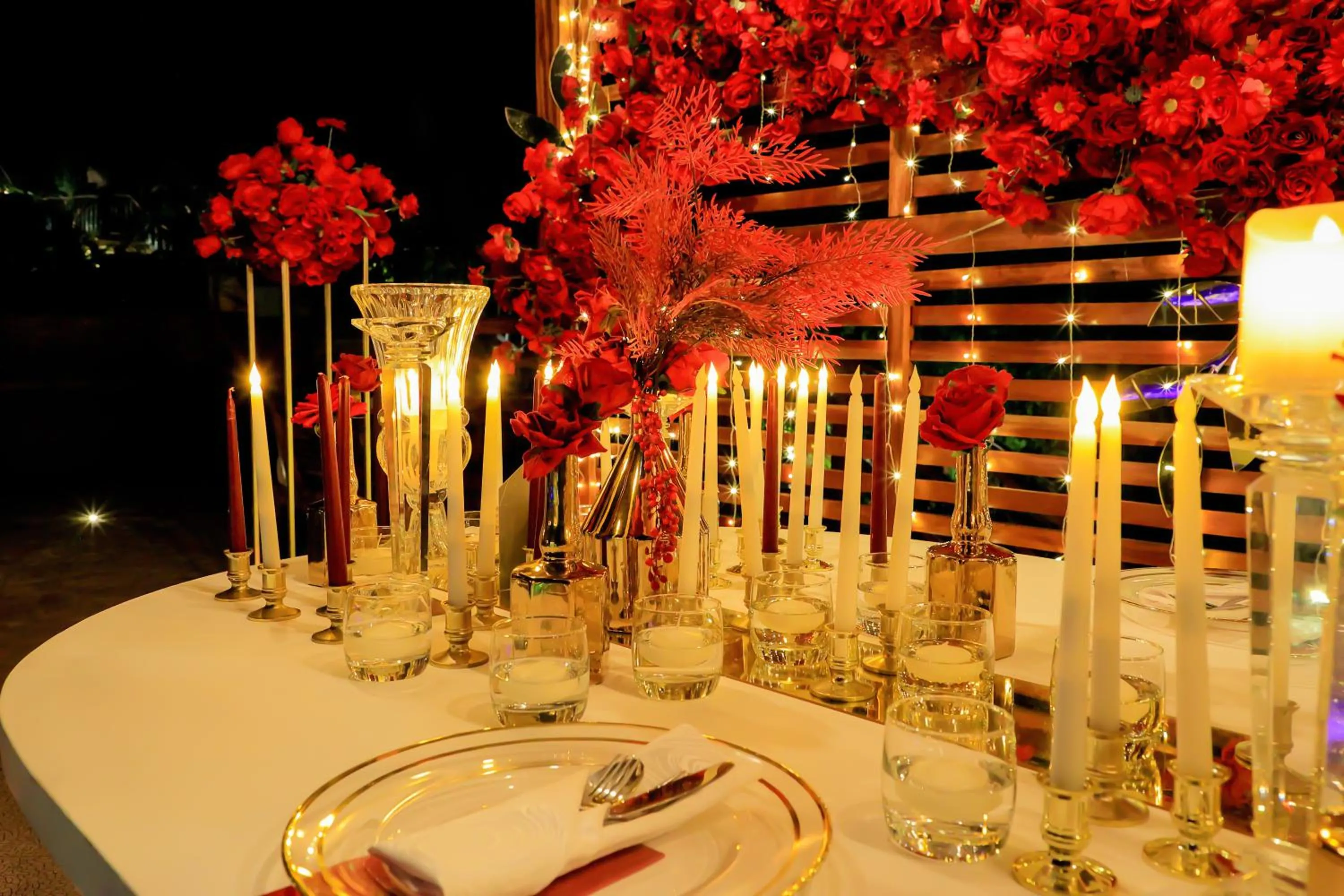 Restaurant/places to eat in Divine Resort & Spa