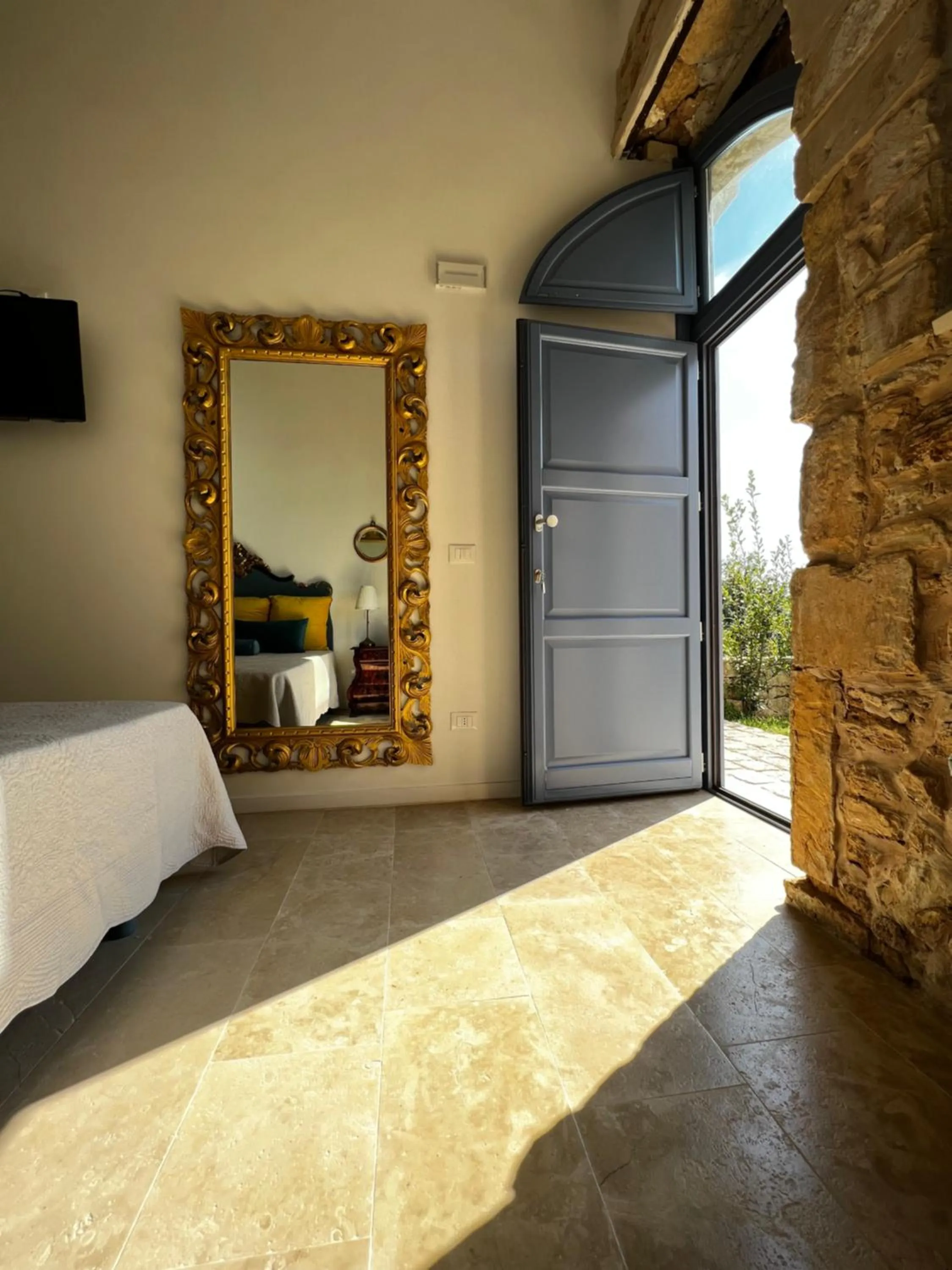 Bedroom in MichaEl garden