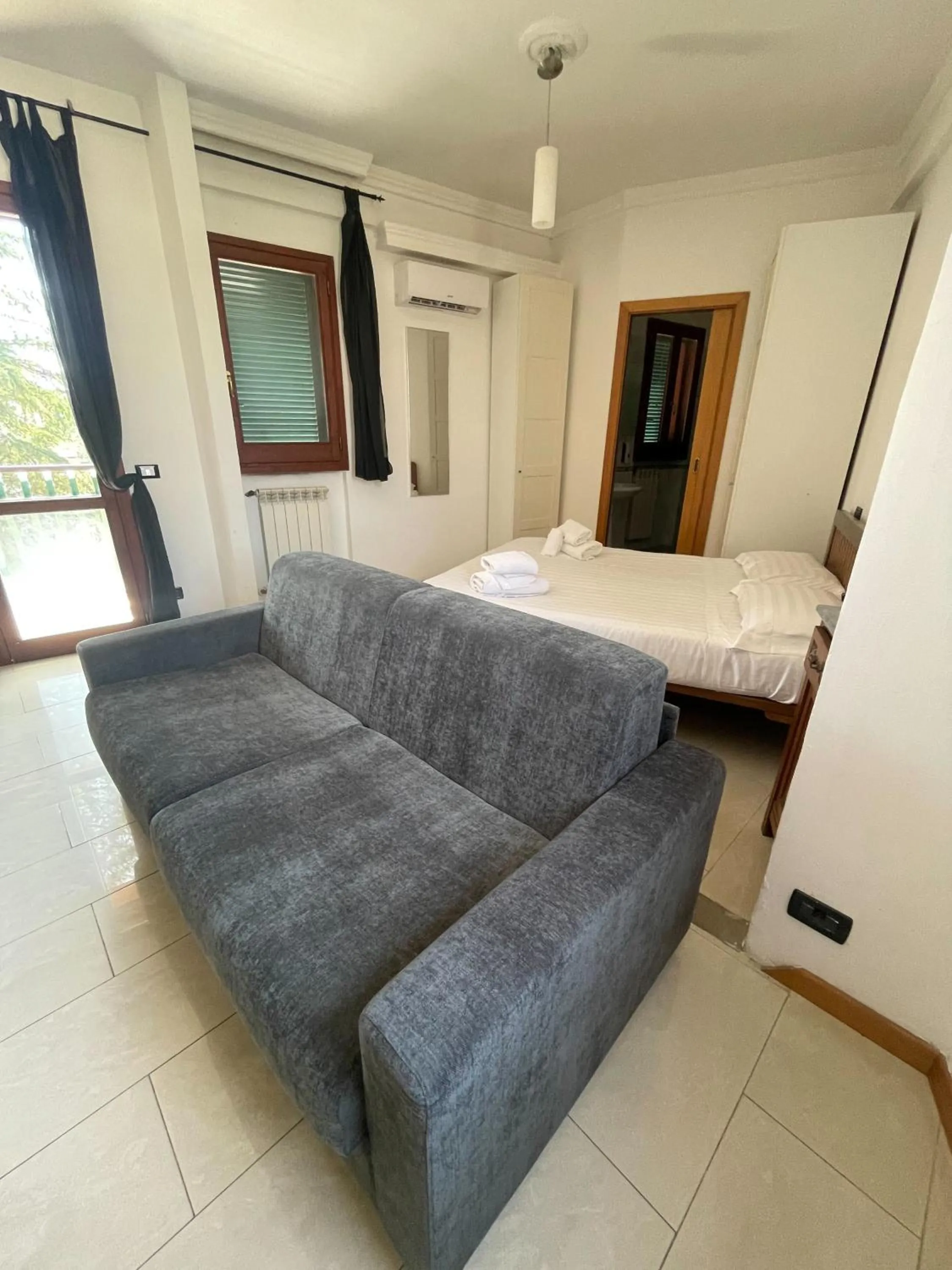 Bedroom, Bed in Flatinrome Residence Fiera