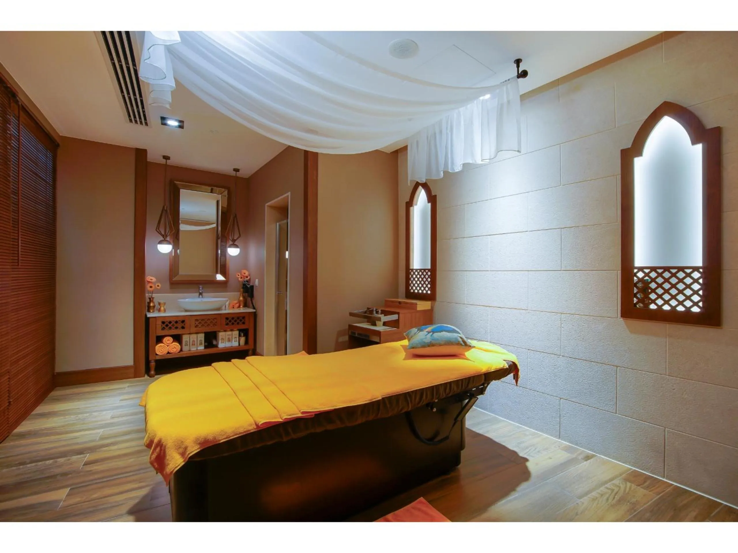 Spa and wellness centre/facilities, Bed in Limak Cyprus Deluxe Hotel