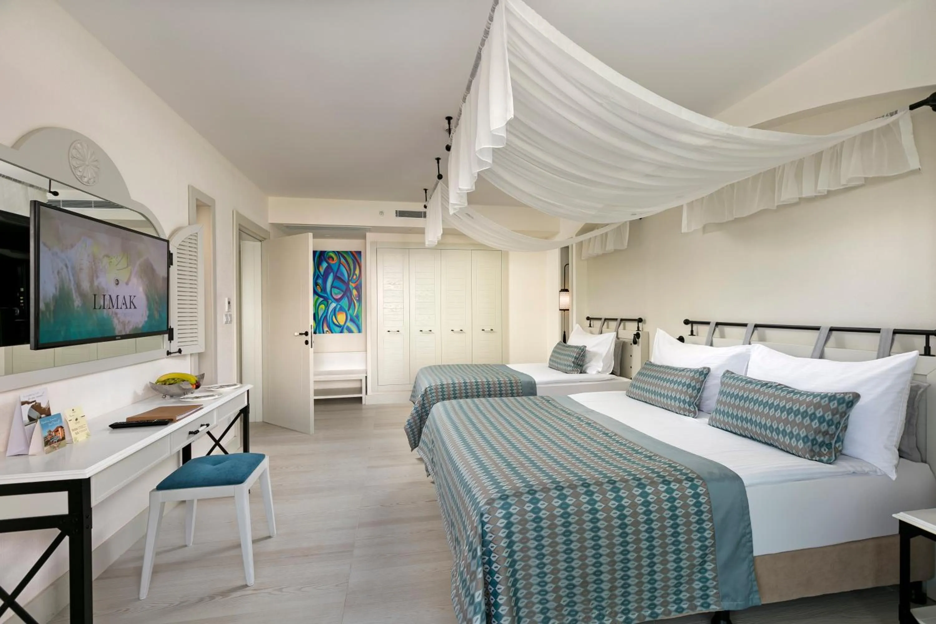 Bedroom, Bed in Limak Cyprus Deluxe Hotel