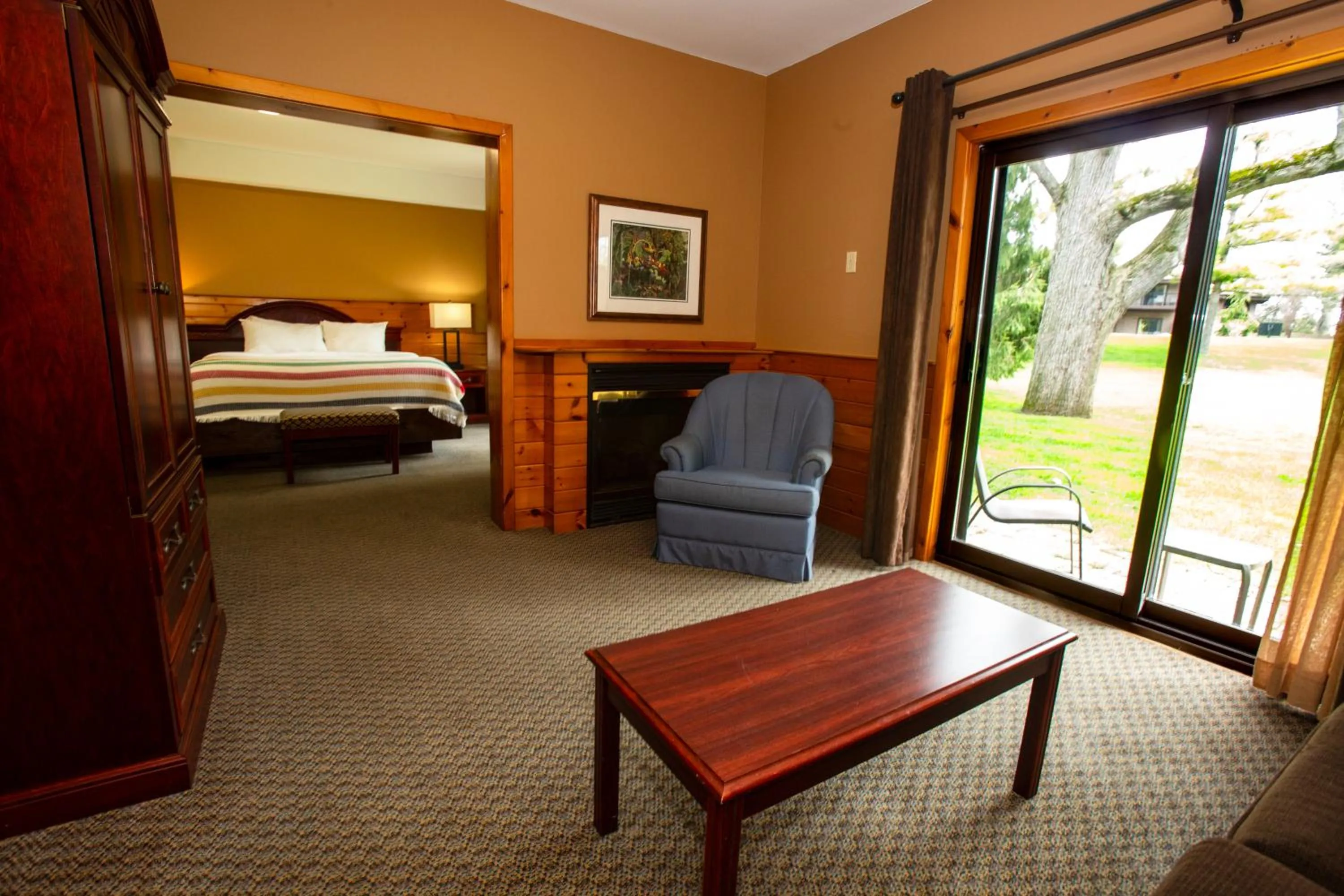 Bed in Oakwood Resort