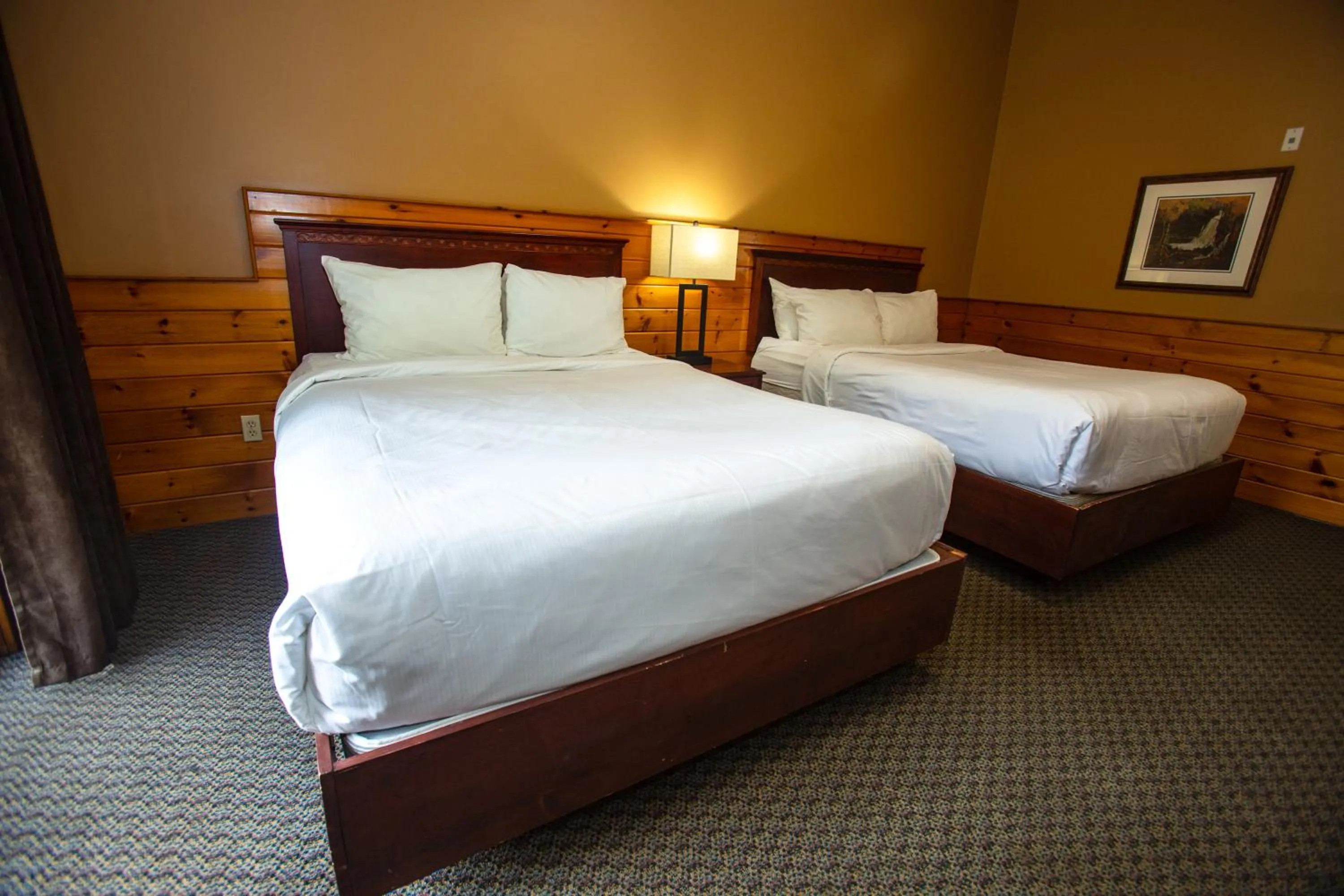 Patio, Bed in Oakwood Resort