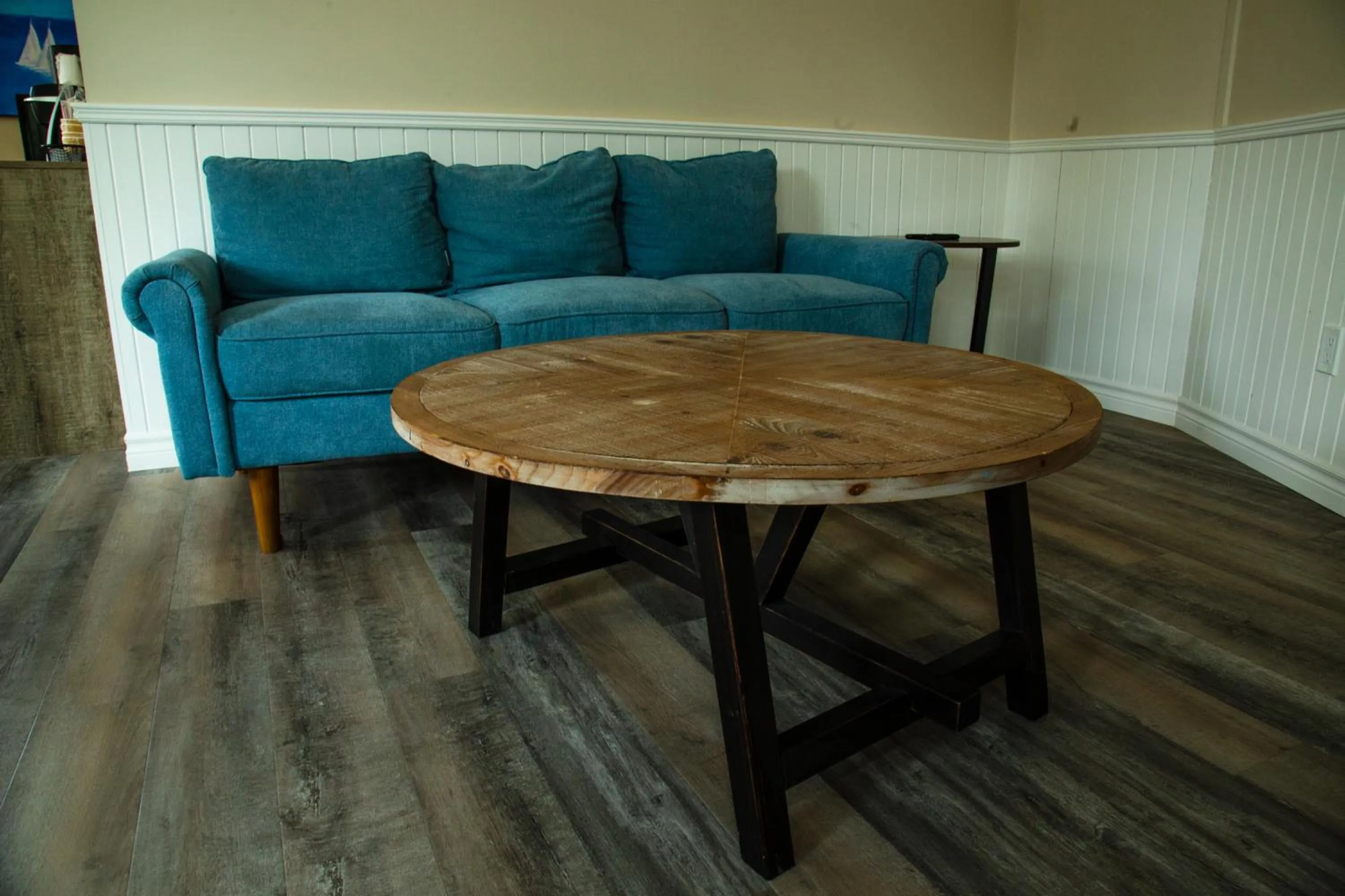 Seating area in Oakwood Resort