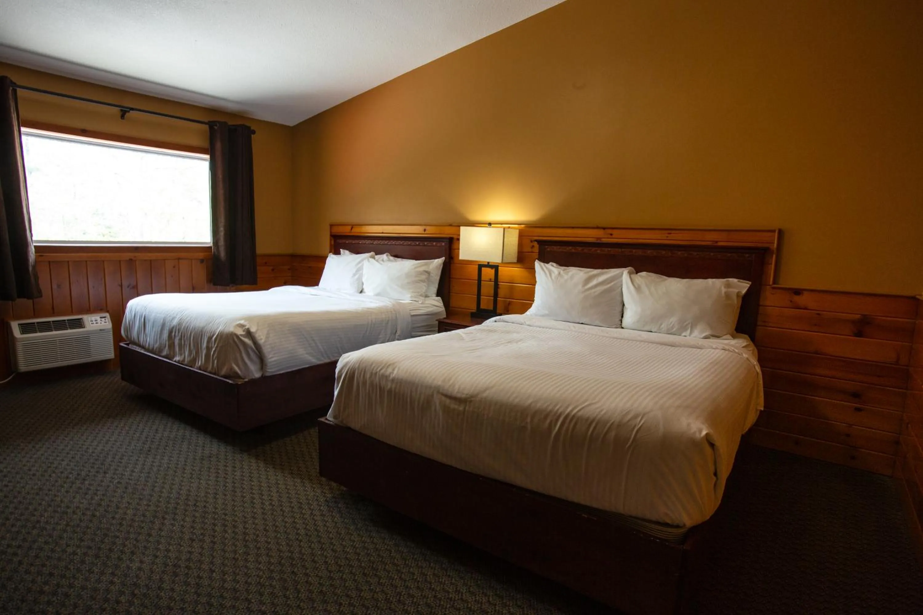 Bed in Oakwood Resort