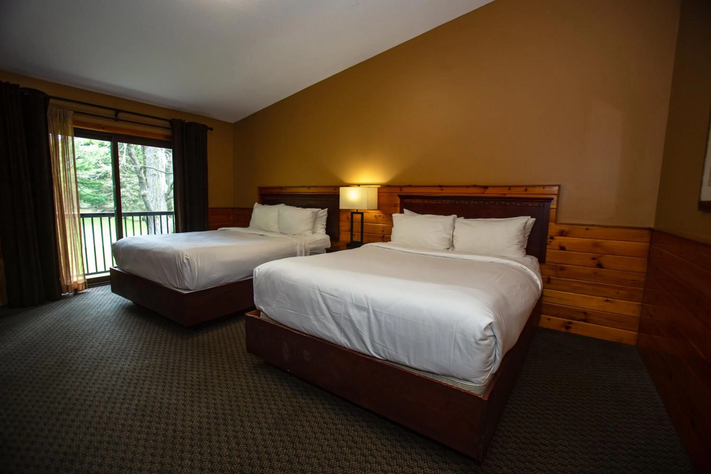 Bed in Oakwood Resort