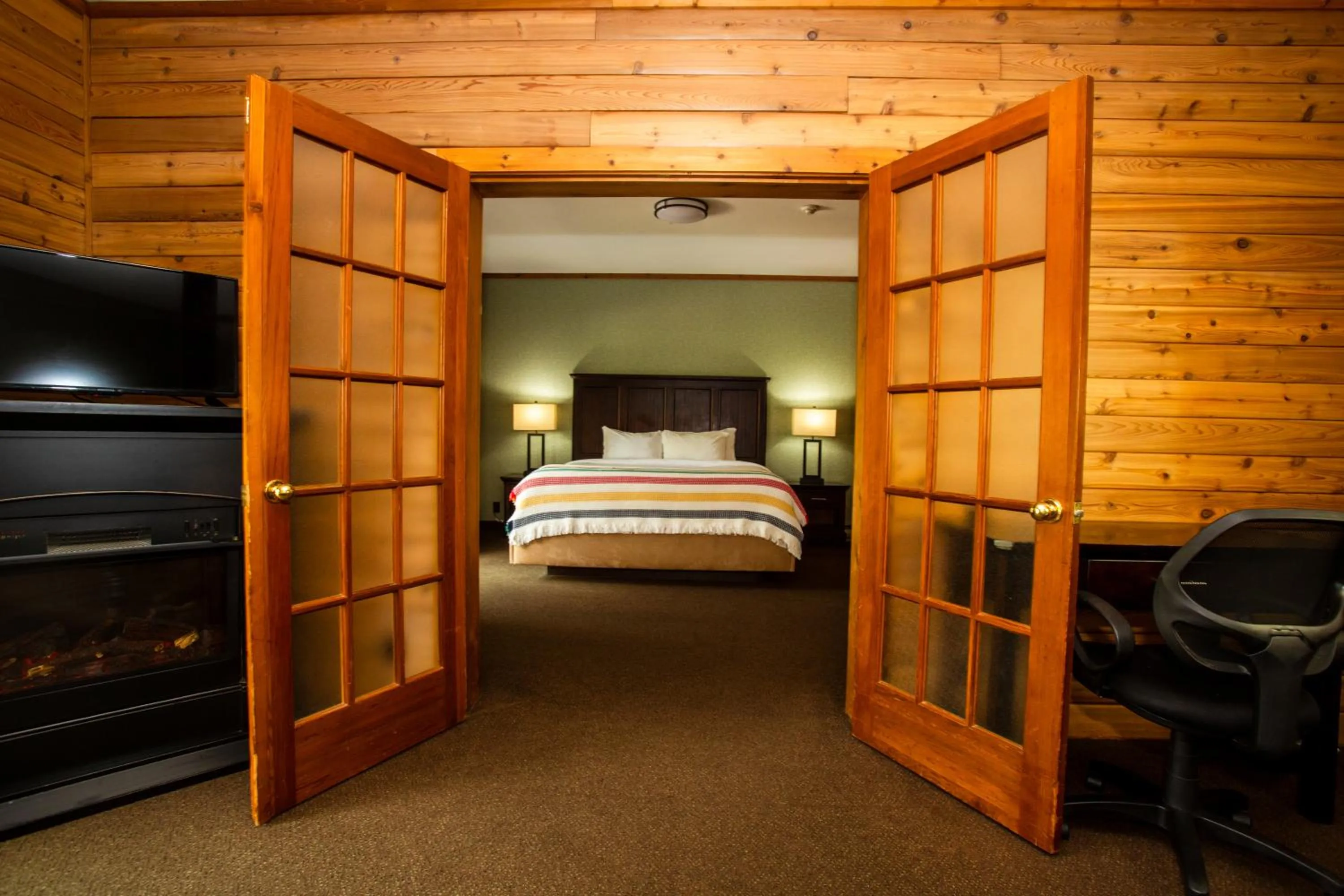Bed in Oakwood Resort