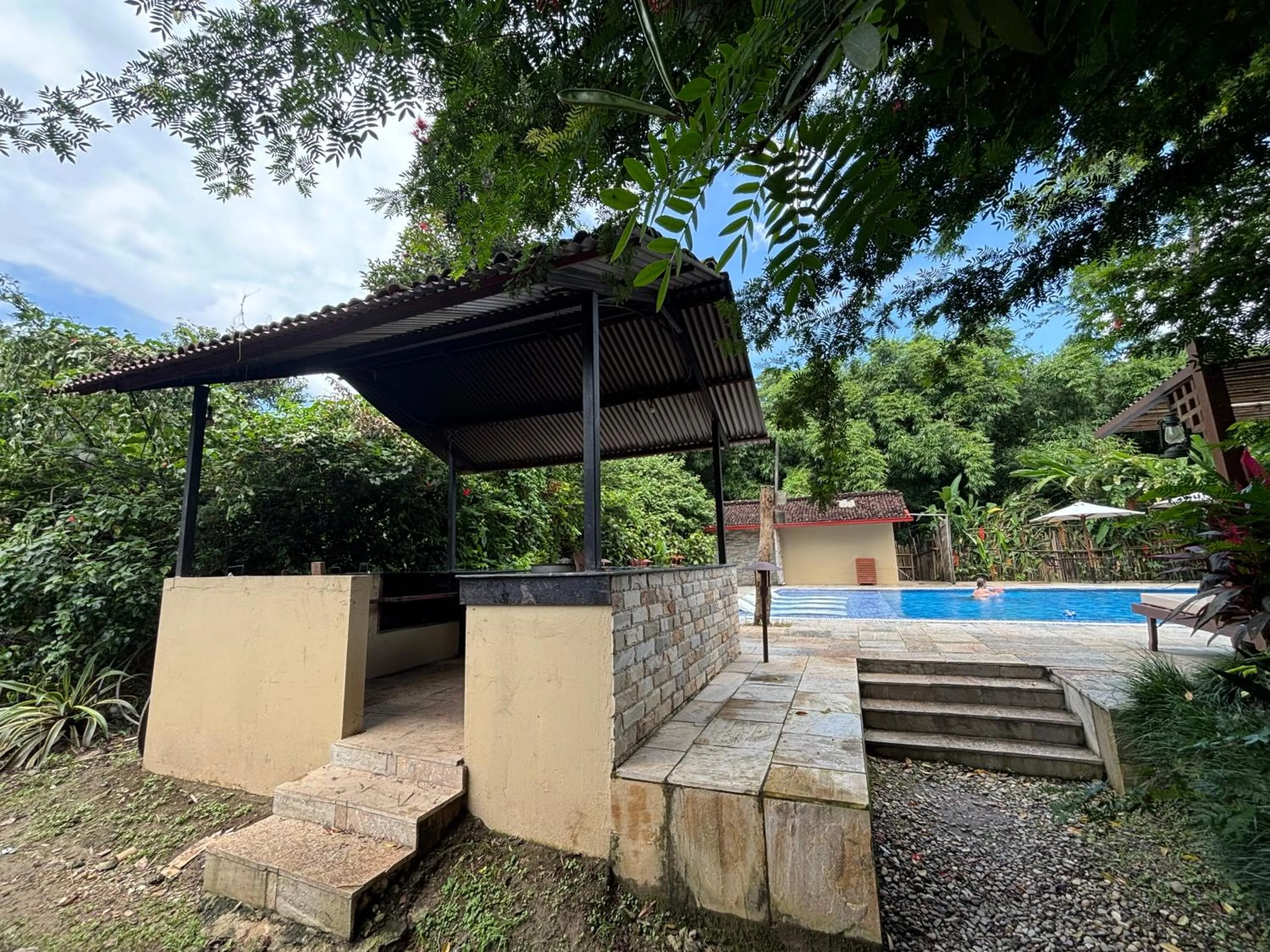 BBQ facilities in Green Mansions Jungle Resort