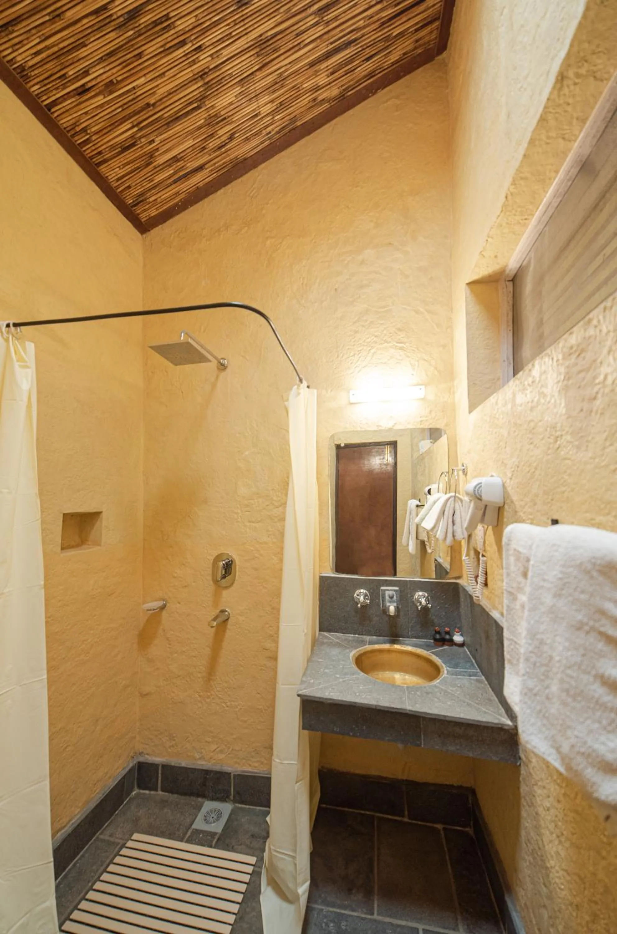 Shower in Green Mansions Jungle Resort