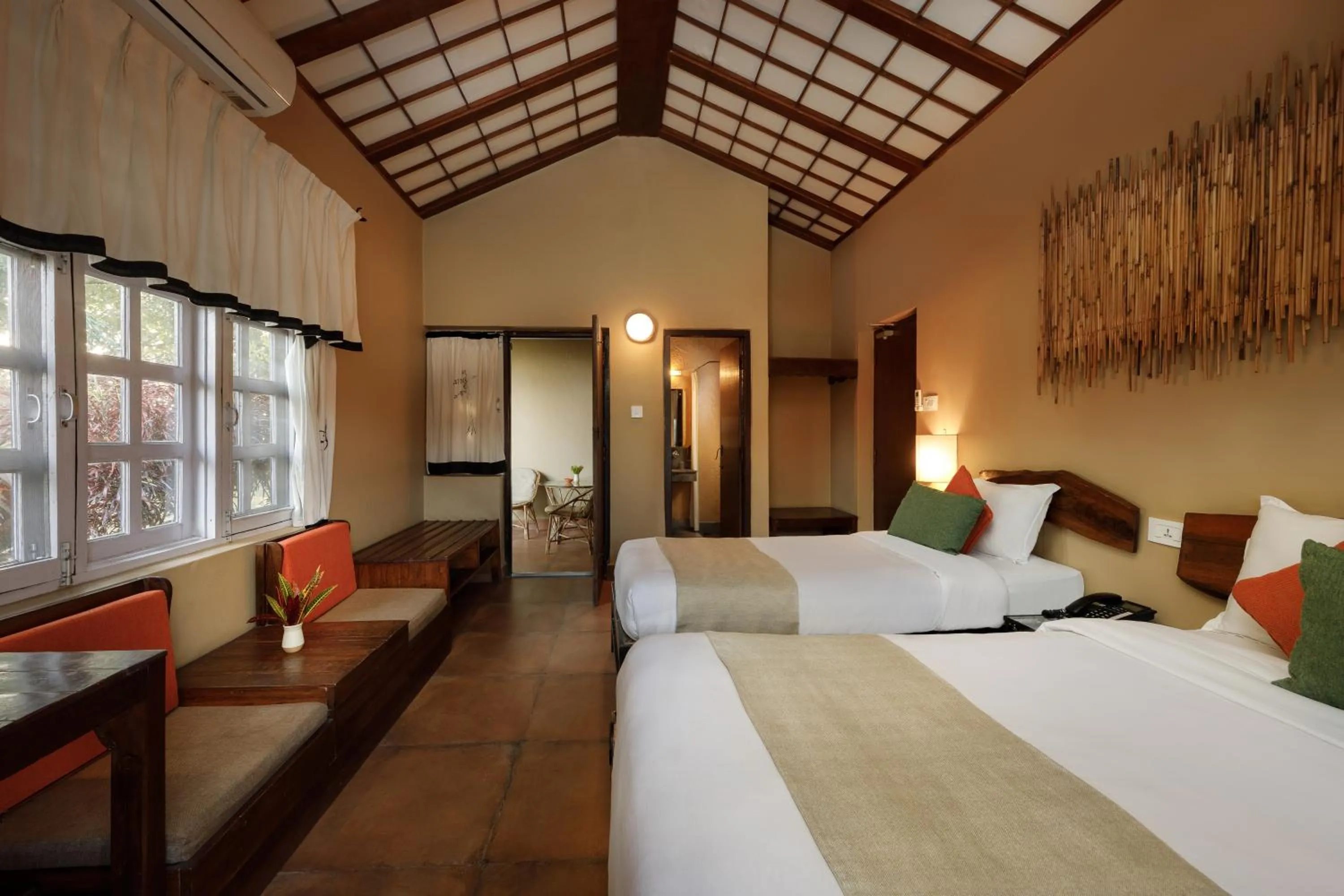 Garden view, Bed in Green Mansions Jungle Resort