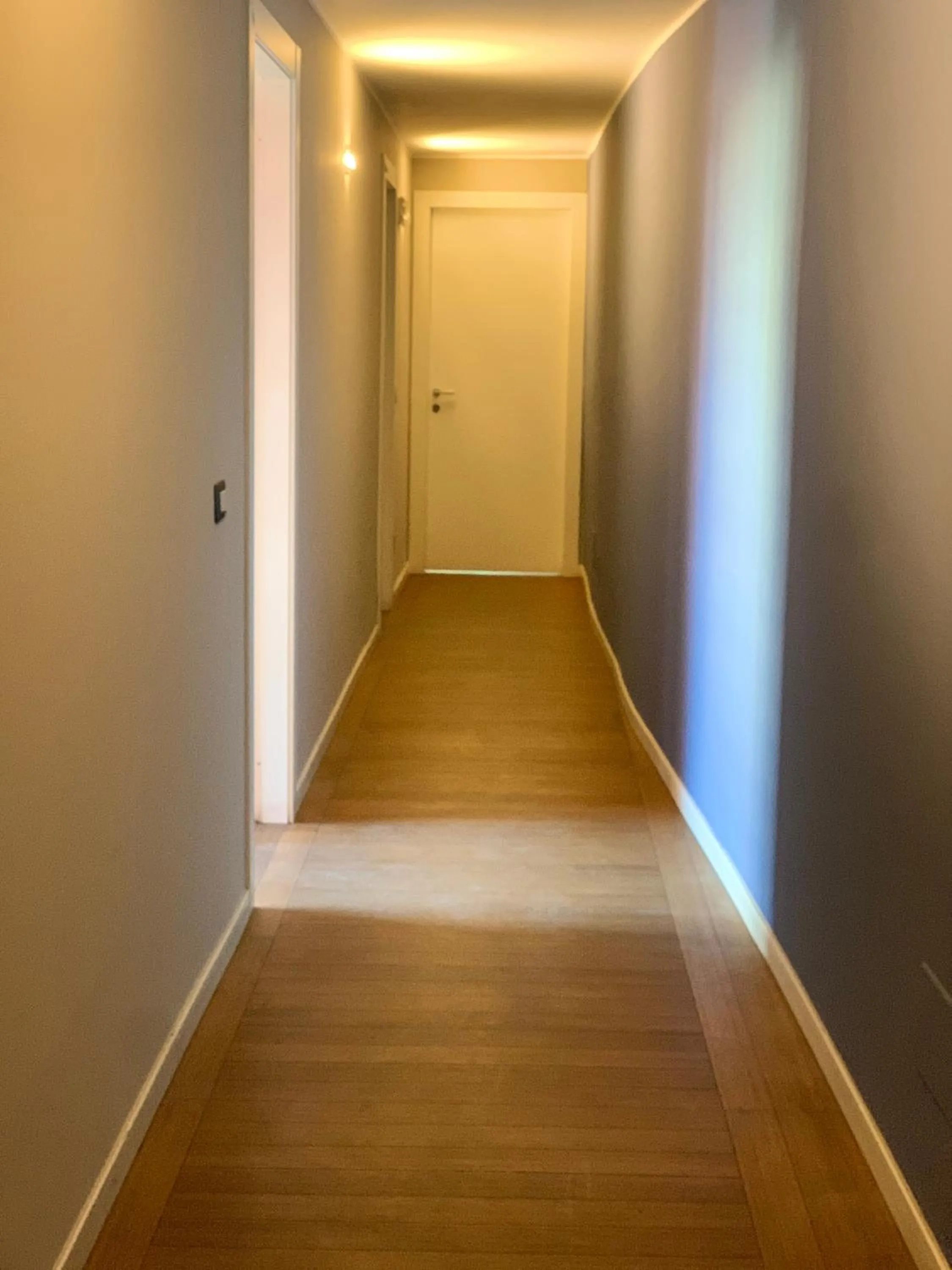 LT - Room's Bed & Living