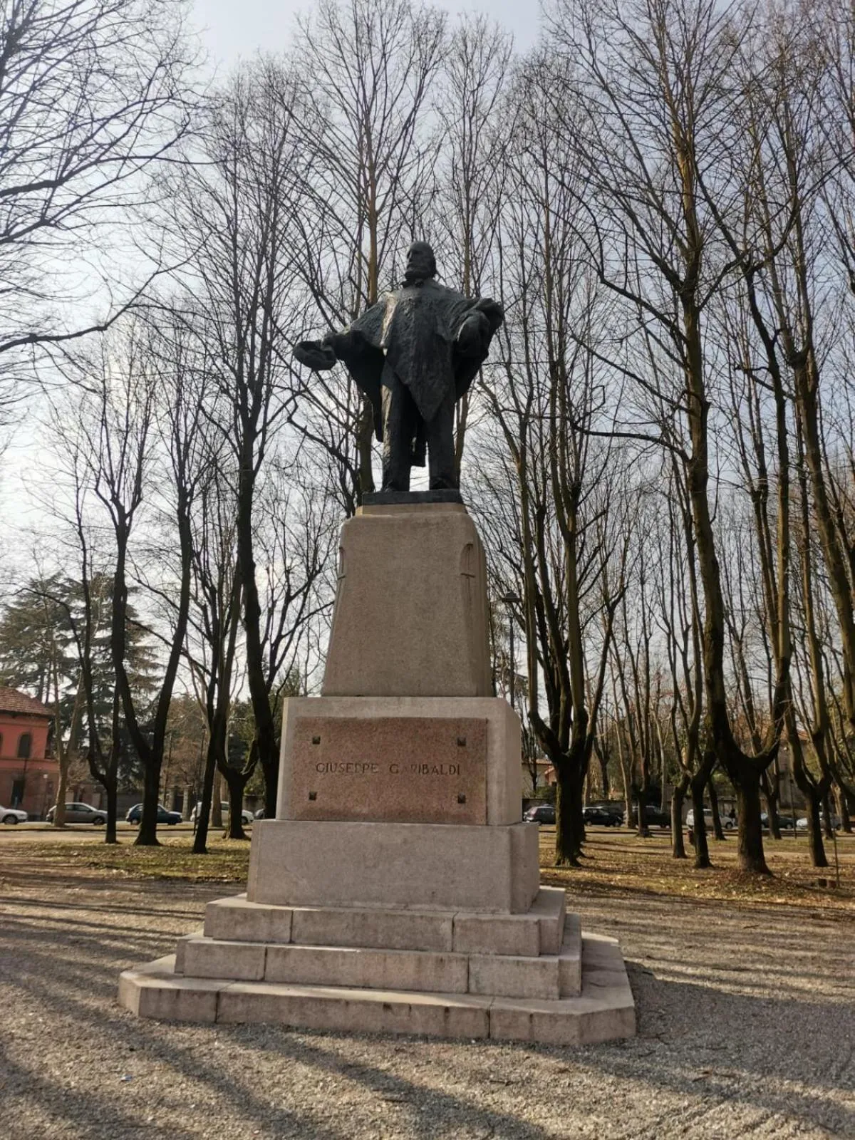 LT - Room's Bed & Living