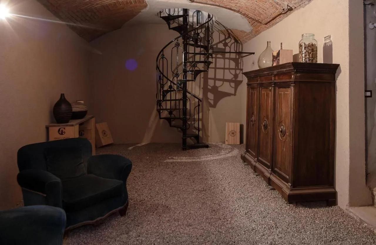 LT - Room's Bed & Living