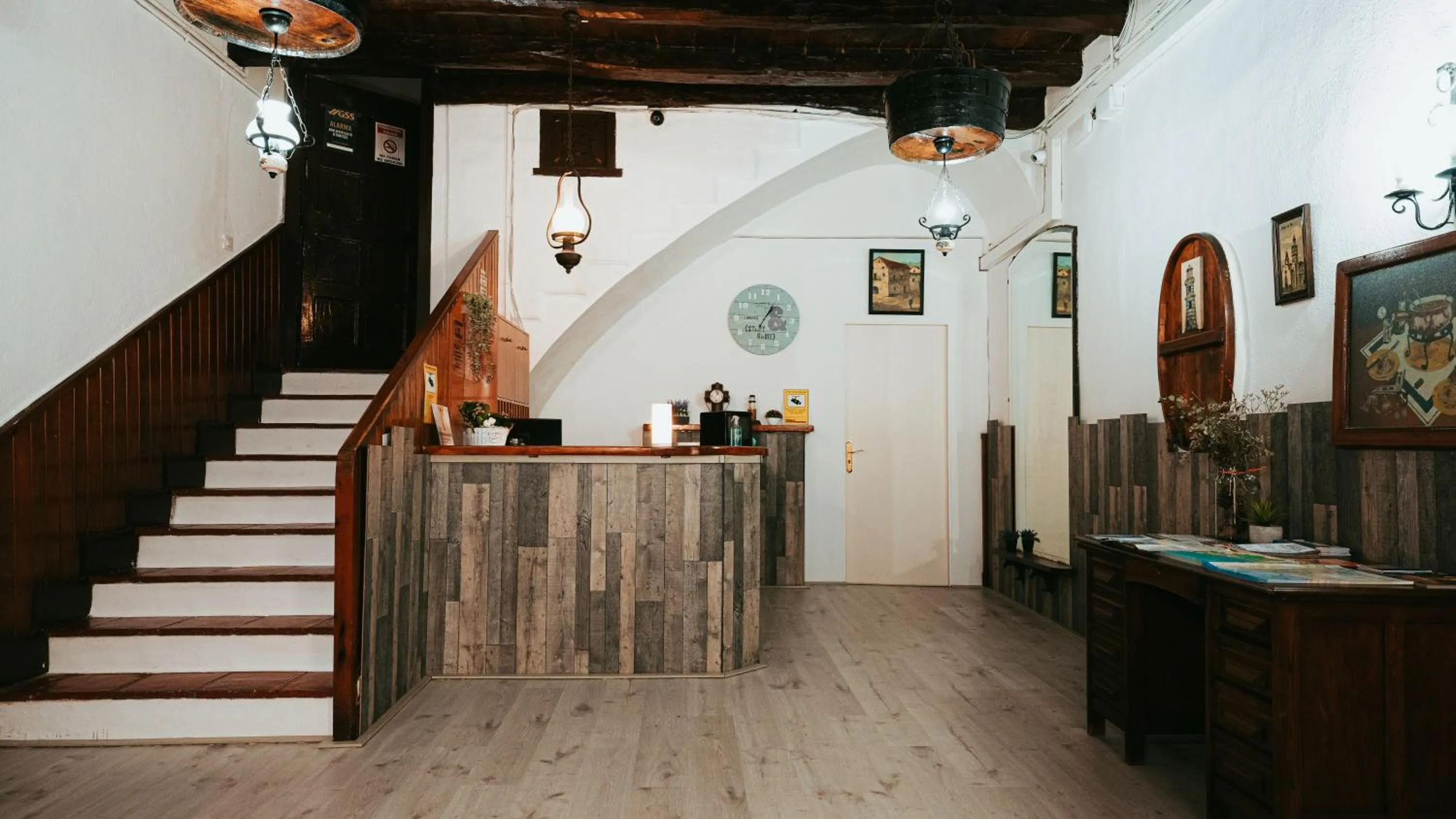 Lobby or reception in Hostal La Premsa