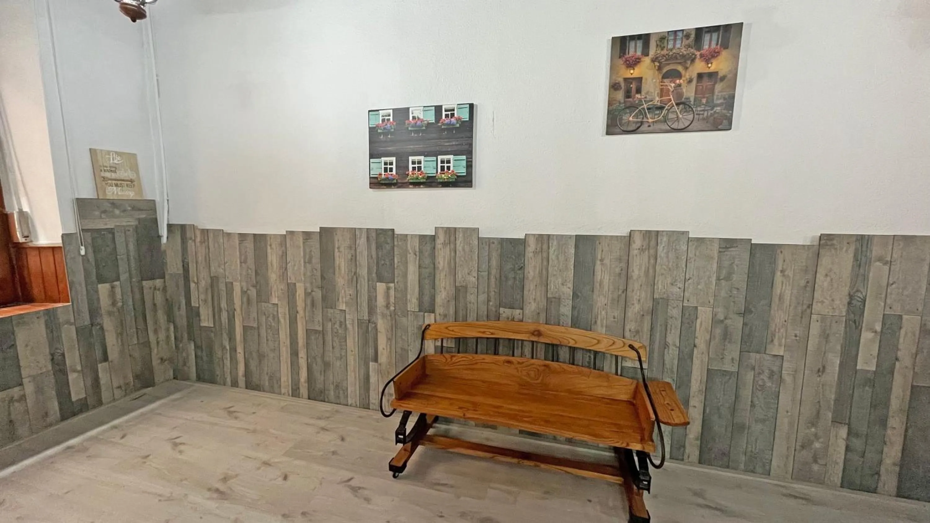 Lobby or reception in Hostal La Premsa