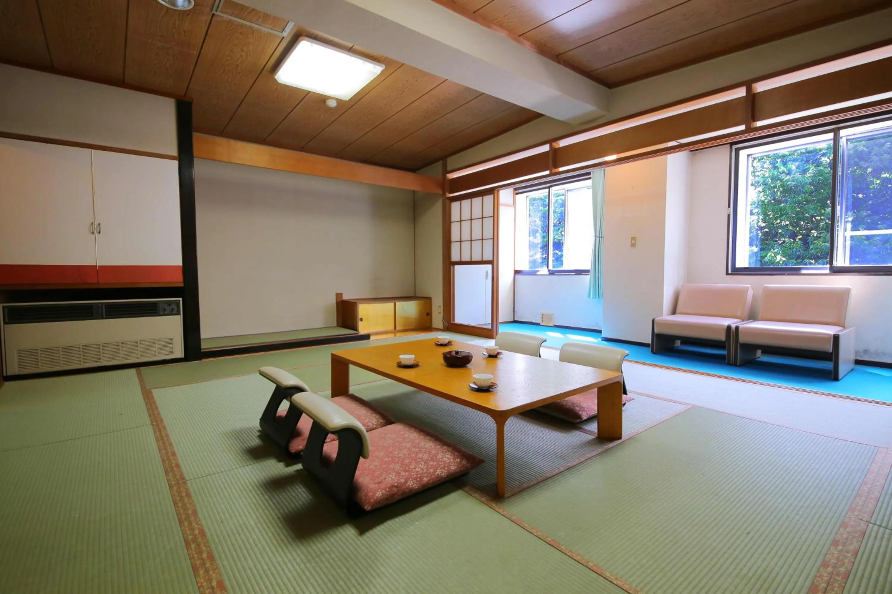 Photo of the whole room, Bed in Lake Side Hotel Minatoya