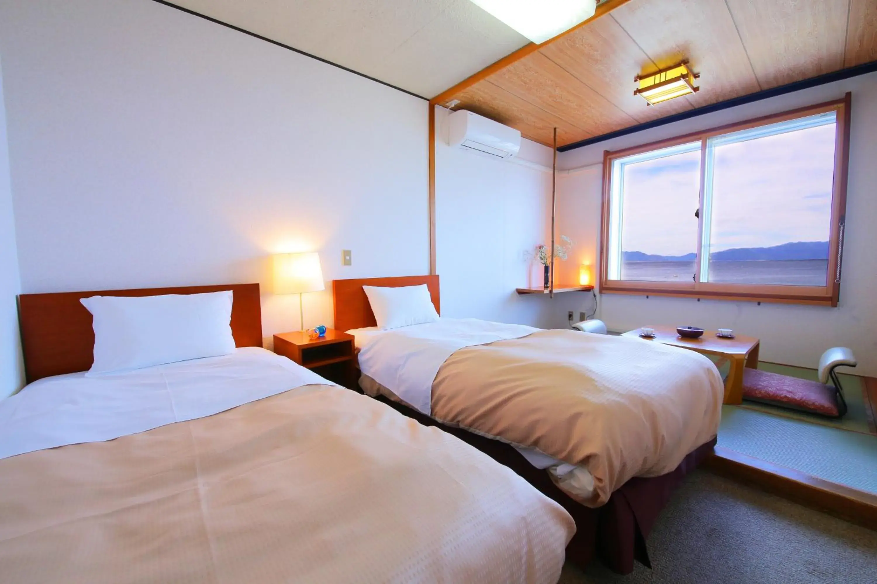 Superior Twin Room - single occupancy in Lake Side Hotel Minatoya Superior Twin Room - single occupancy in Lake Side Hotel Minatoya