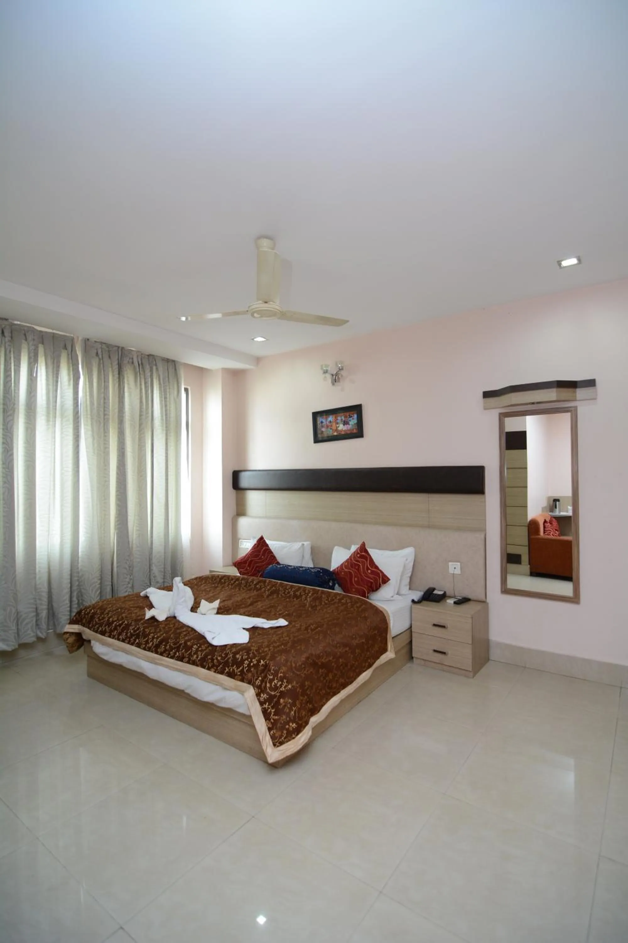 Bed in Hotel Royal Highness