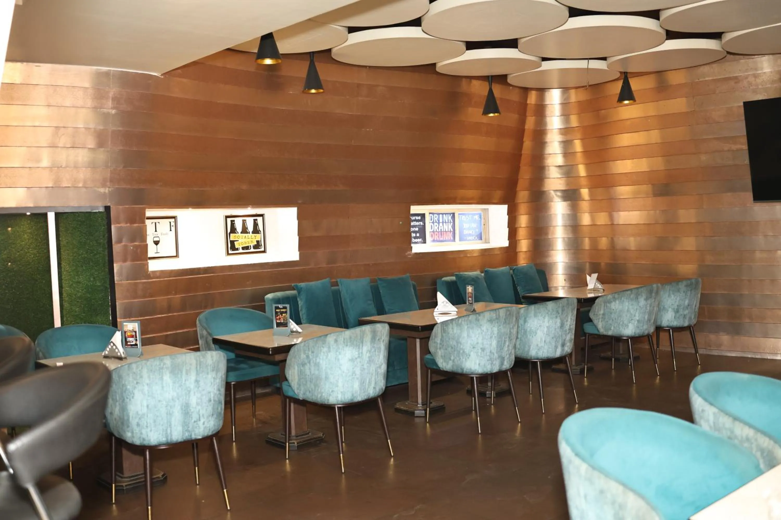 Lounge or bar in Hotel Royal Highness