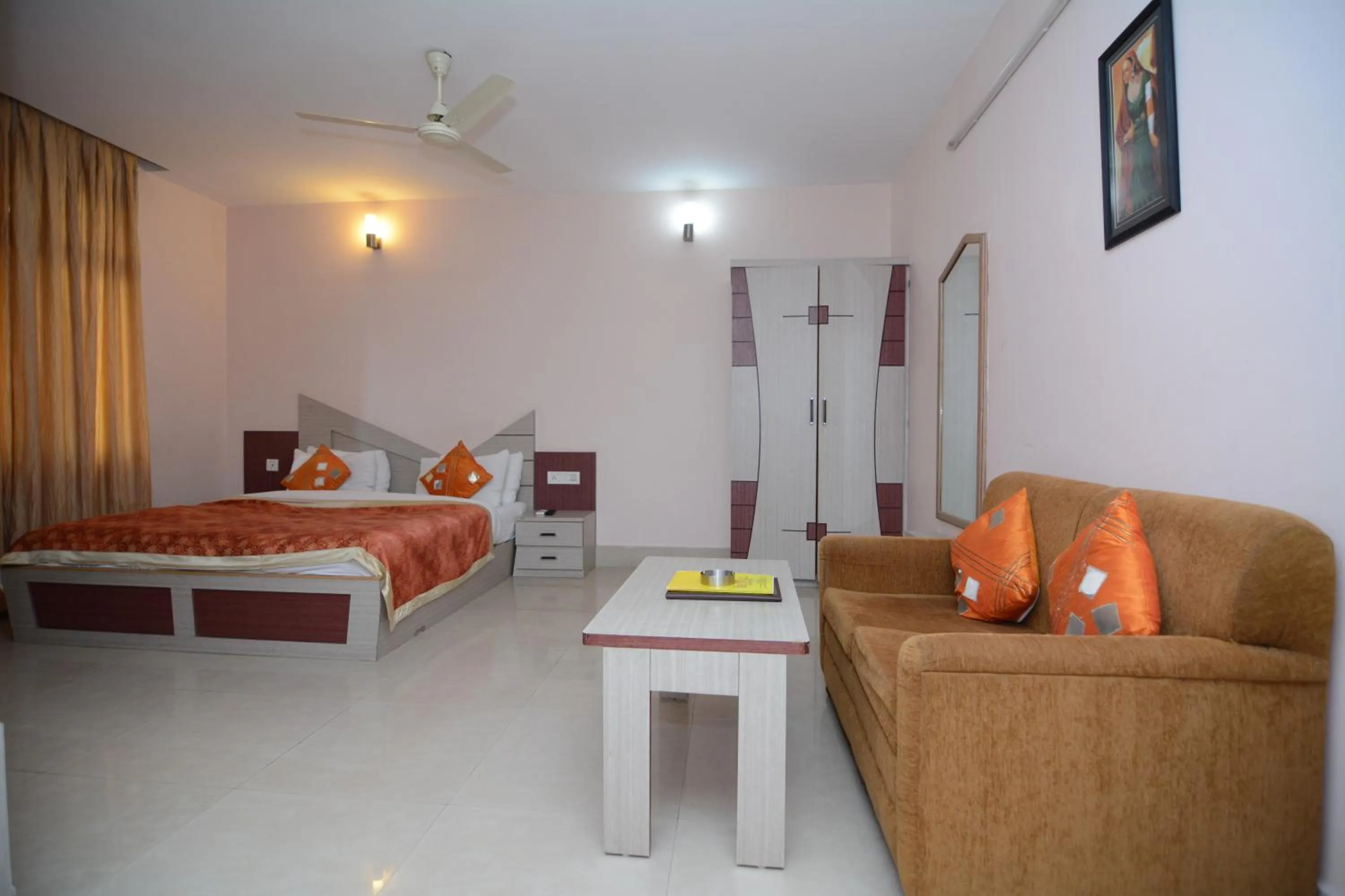 Bed in Hotel Royal Highness