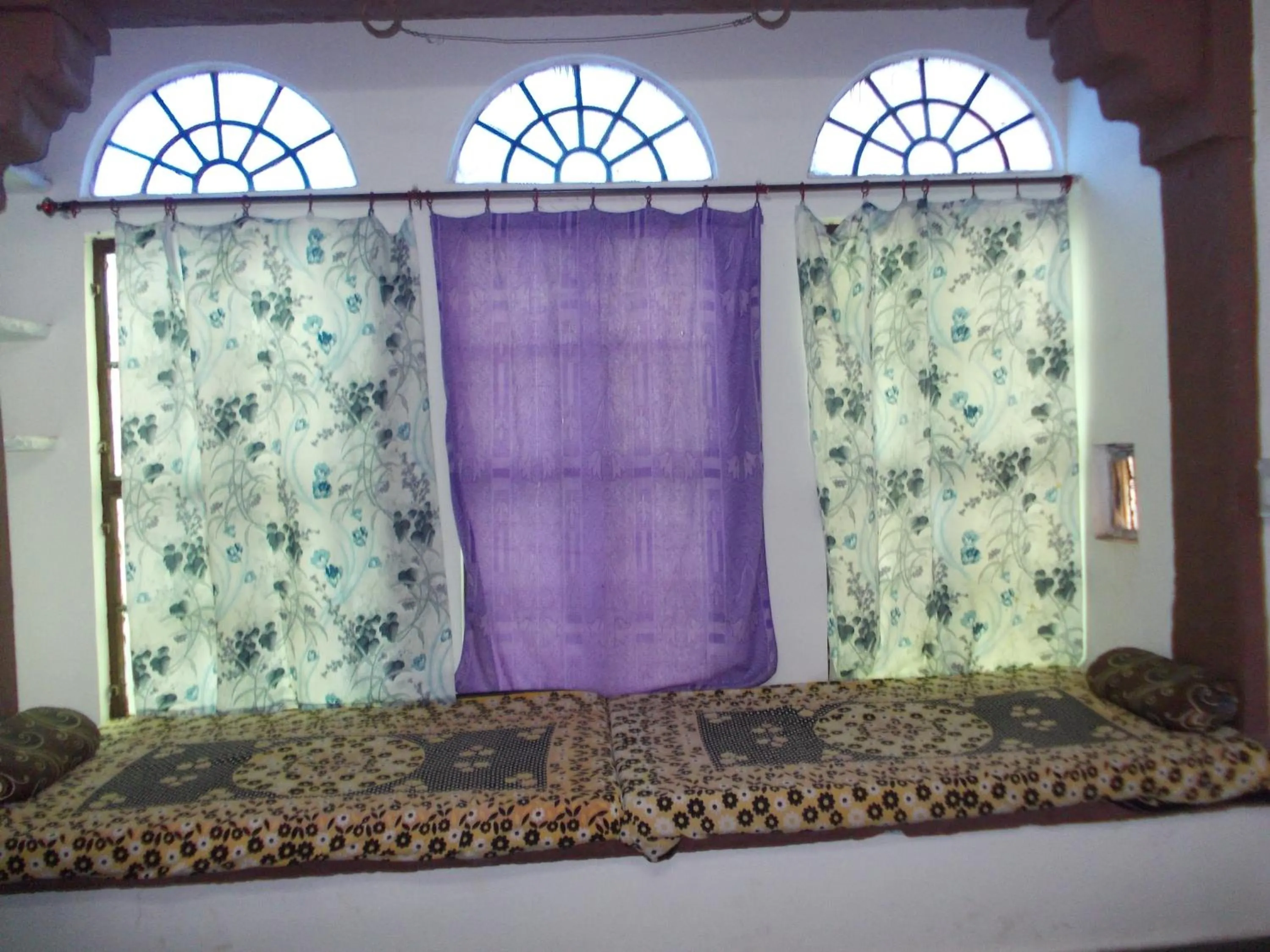 cot, Bed in Raj Mahal Guest House