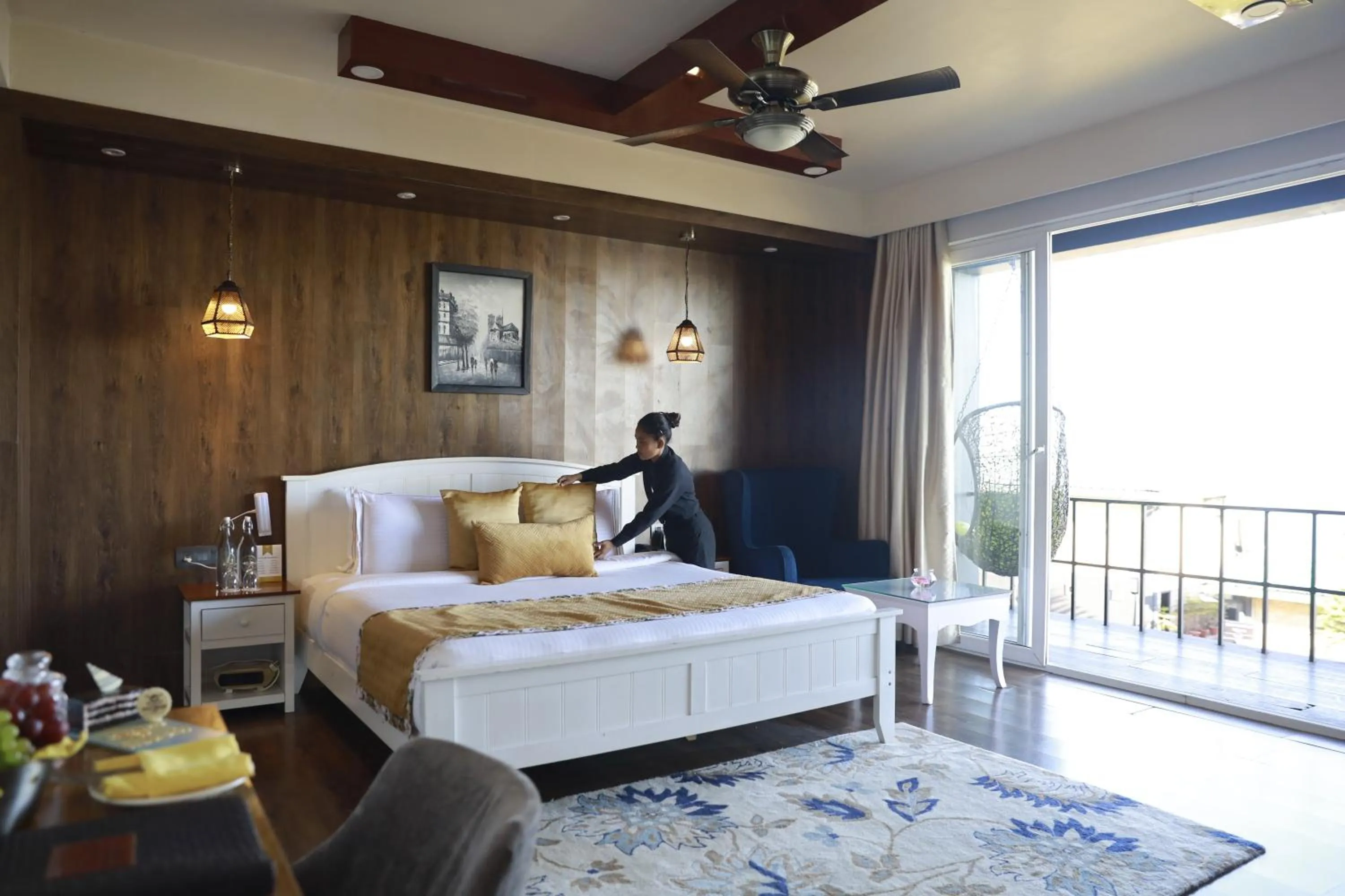 Bed in Polo Cherrapunjee Resort