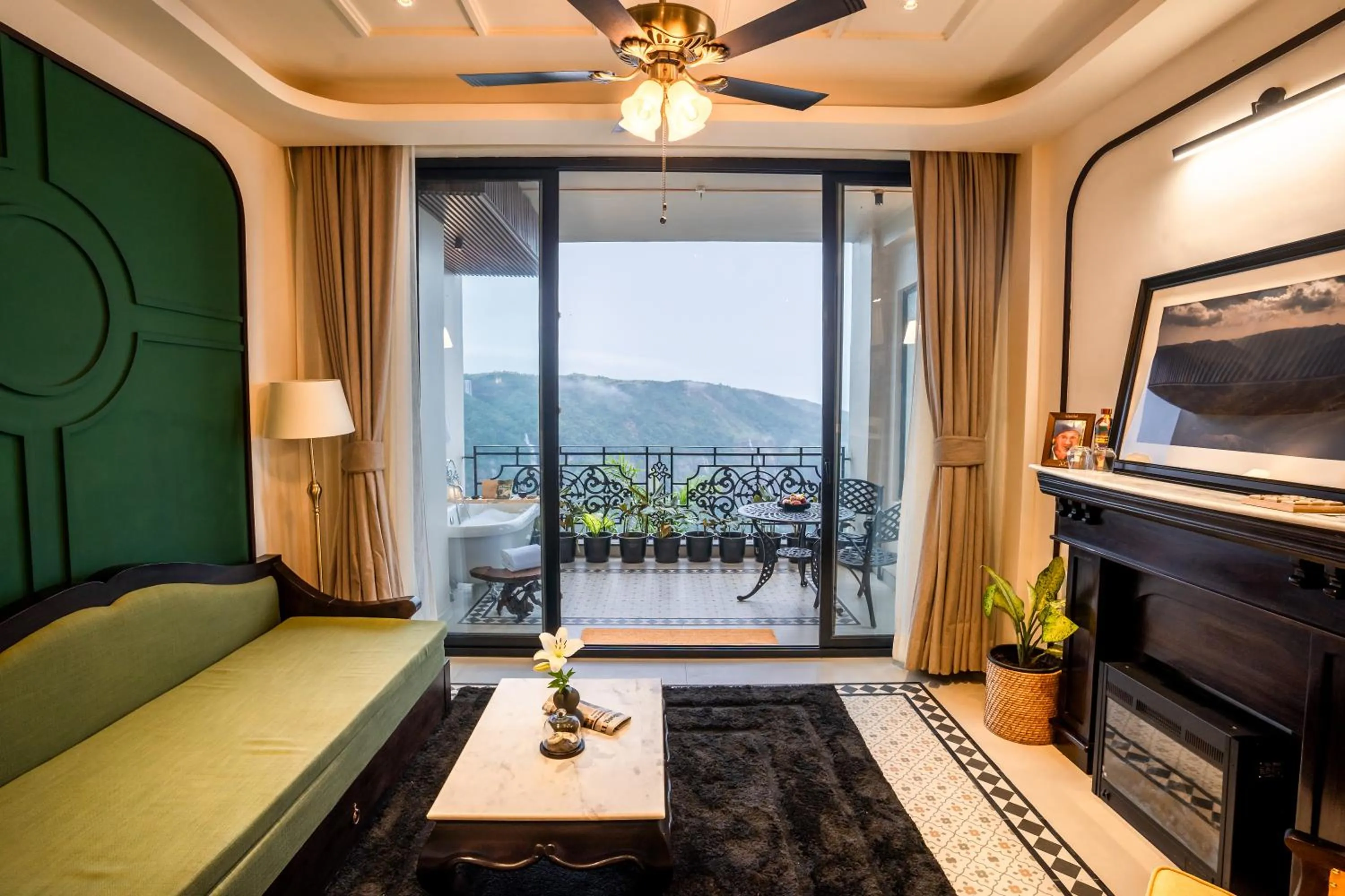 Living room in Polo Cherrapunjee Resort