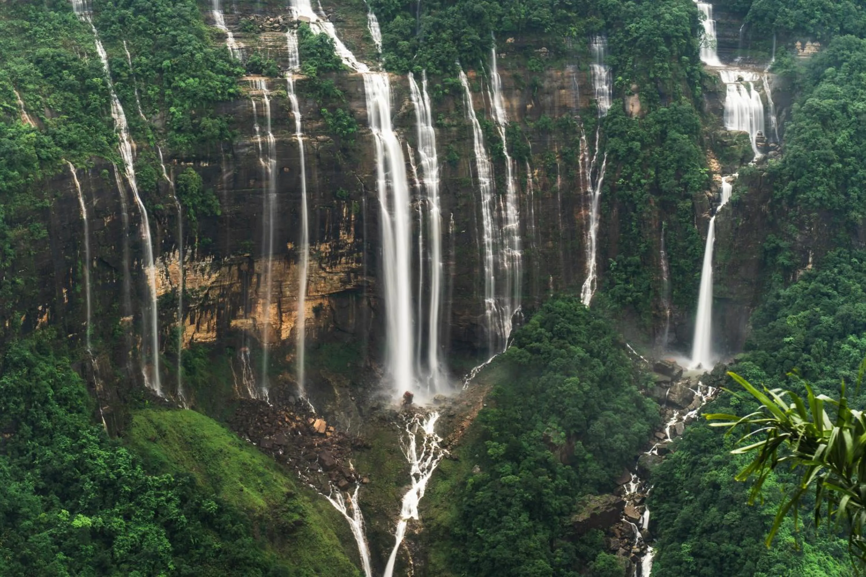 Mountain view in Polo Cherrapunjee Resort