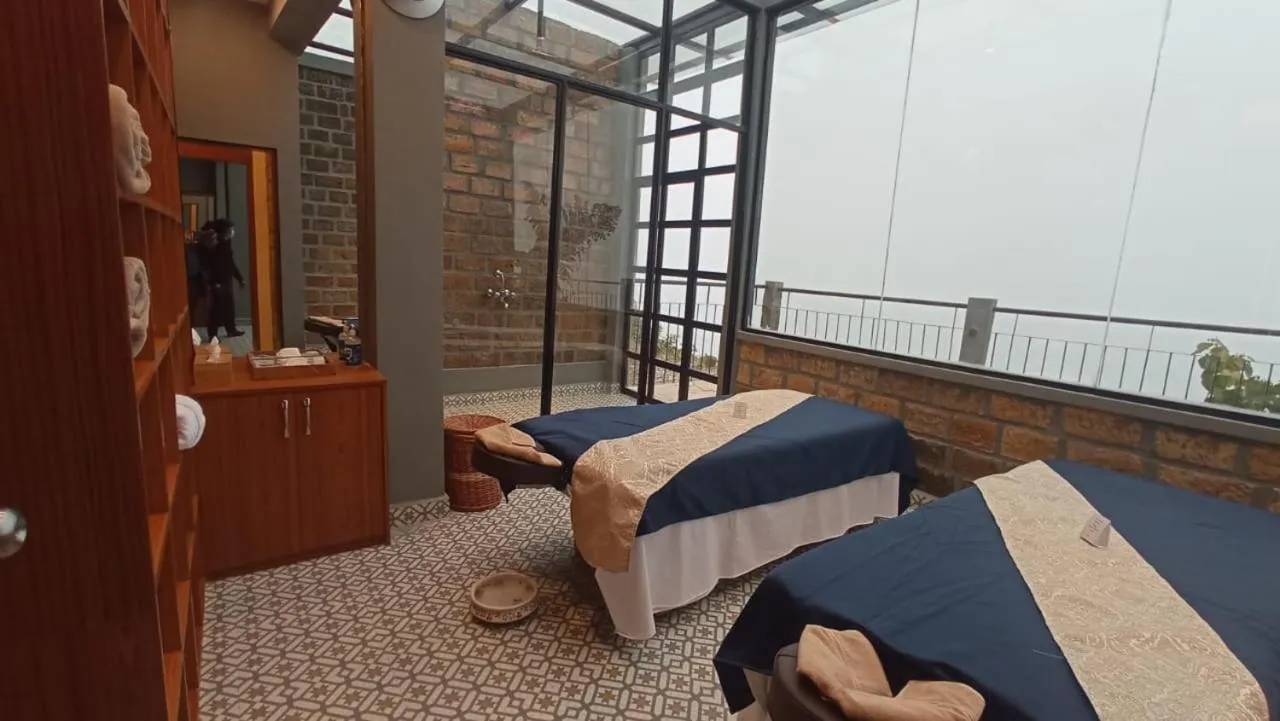 Spa and wellness centre/facilities, Bed in Polo Cherrapunjee Resort