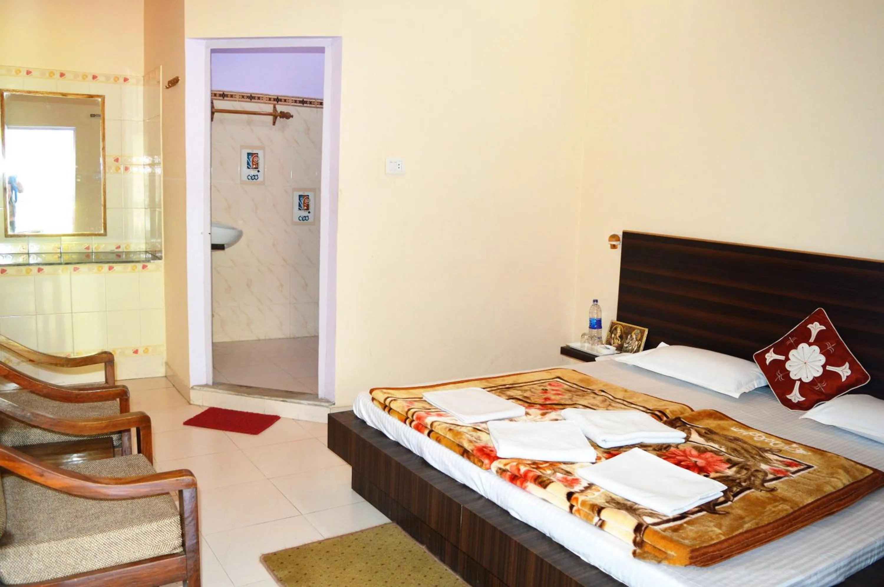 Bed in Hotel Goverdhan Tourist Complex