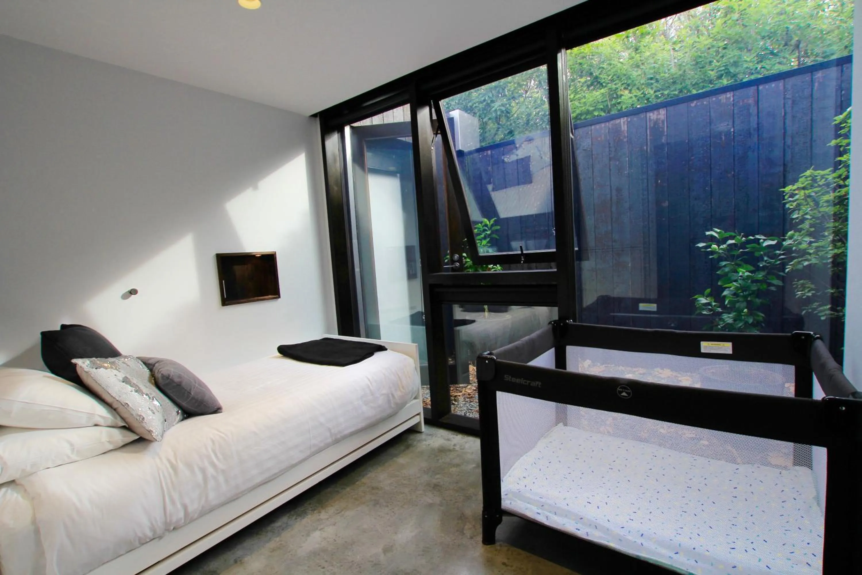 Family, Bed in Old Bishop's Quarters