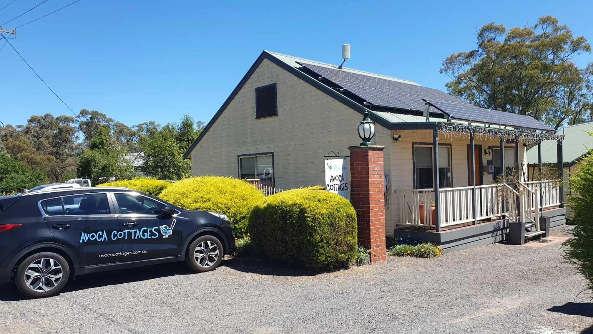 Property building in Avoca Cottages VICTORIA