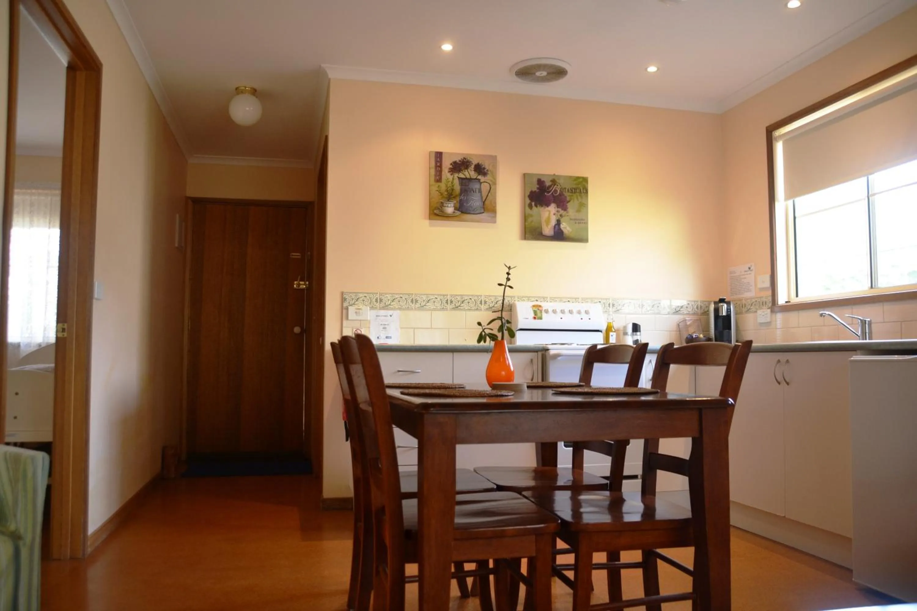 Kitchen or kitchenette in Avoca Cottages VICTORIA