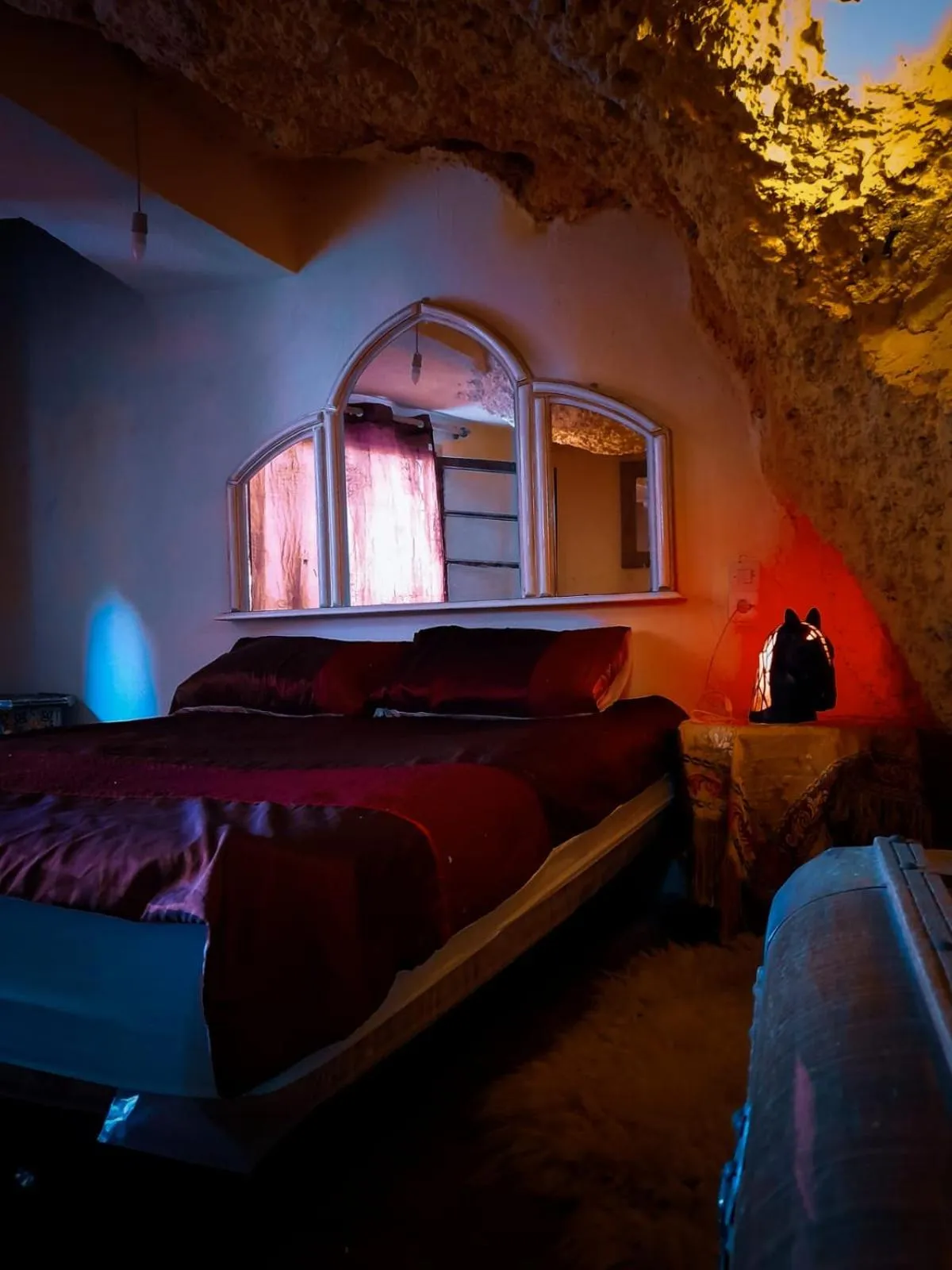 Bedroom, Bed in Grotte Thami